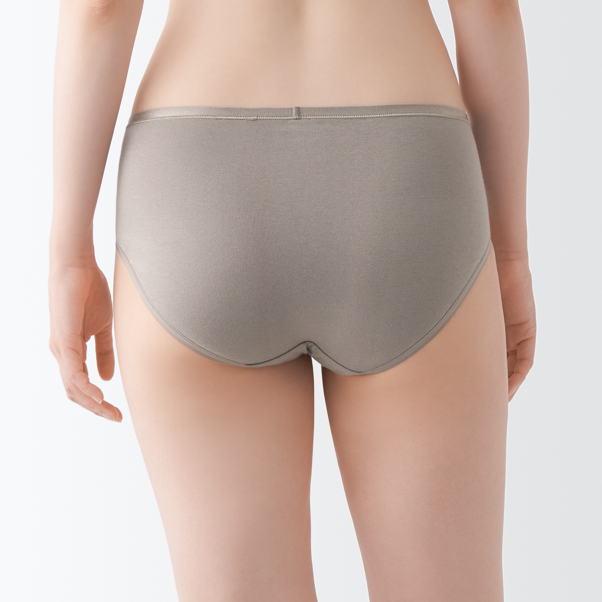 ストレッチミディショーツ