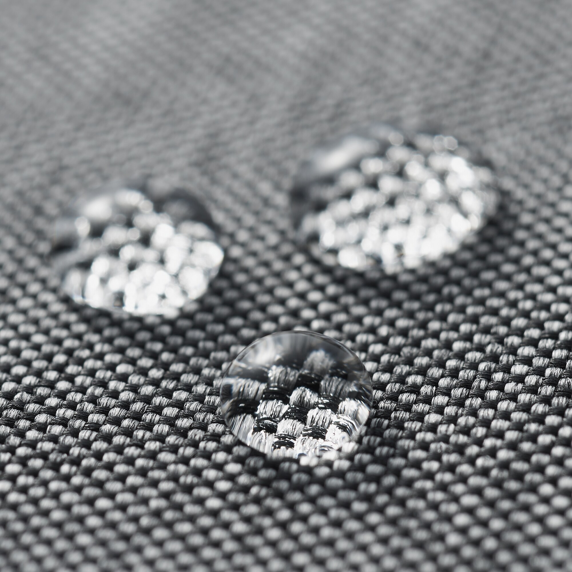 肩の負担を軽くする　撥水リュックサック