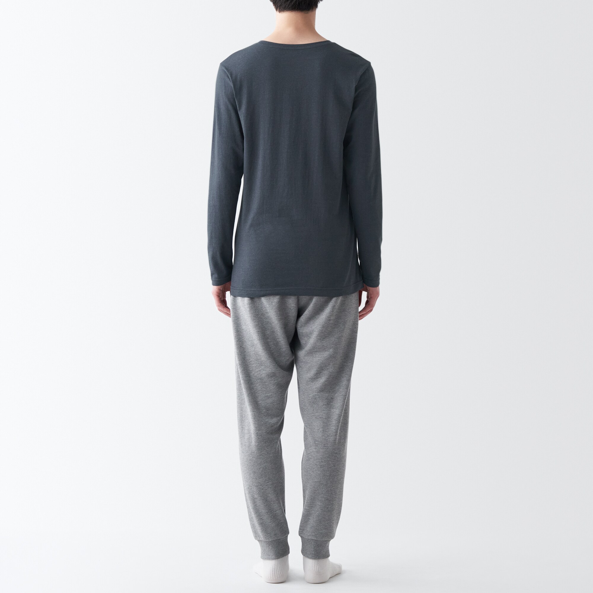 あったか綿　Ｖネック長袖Ｔシャツ