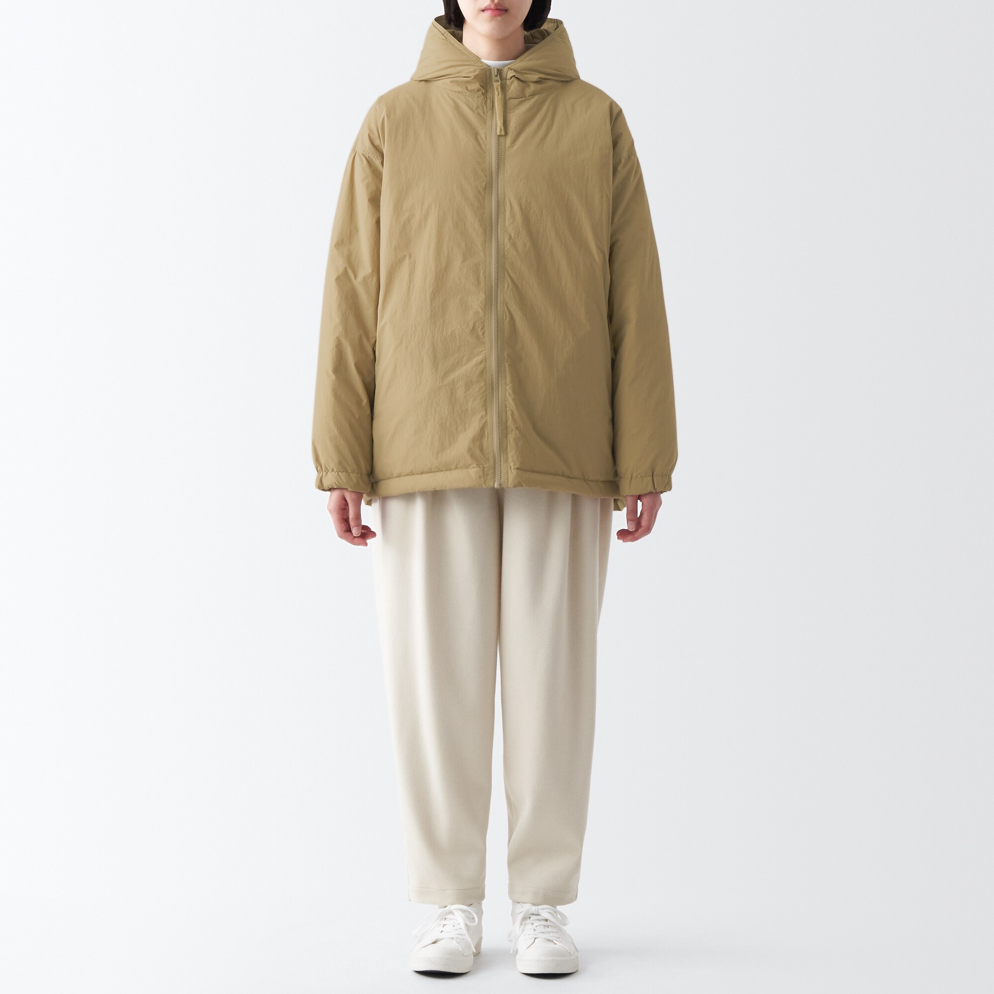 撥水フード付きダウンジャケット