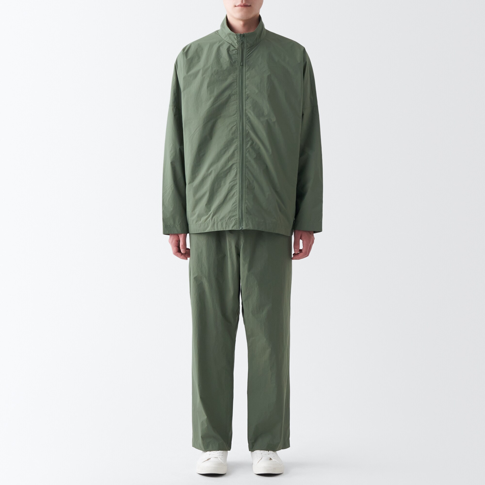 撥水防風パンツ