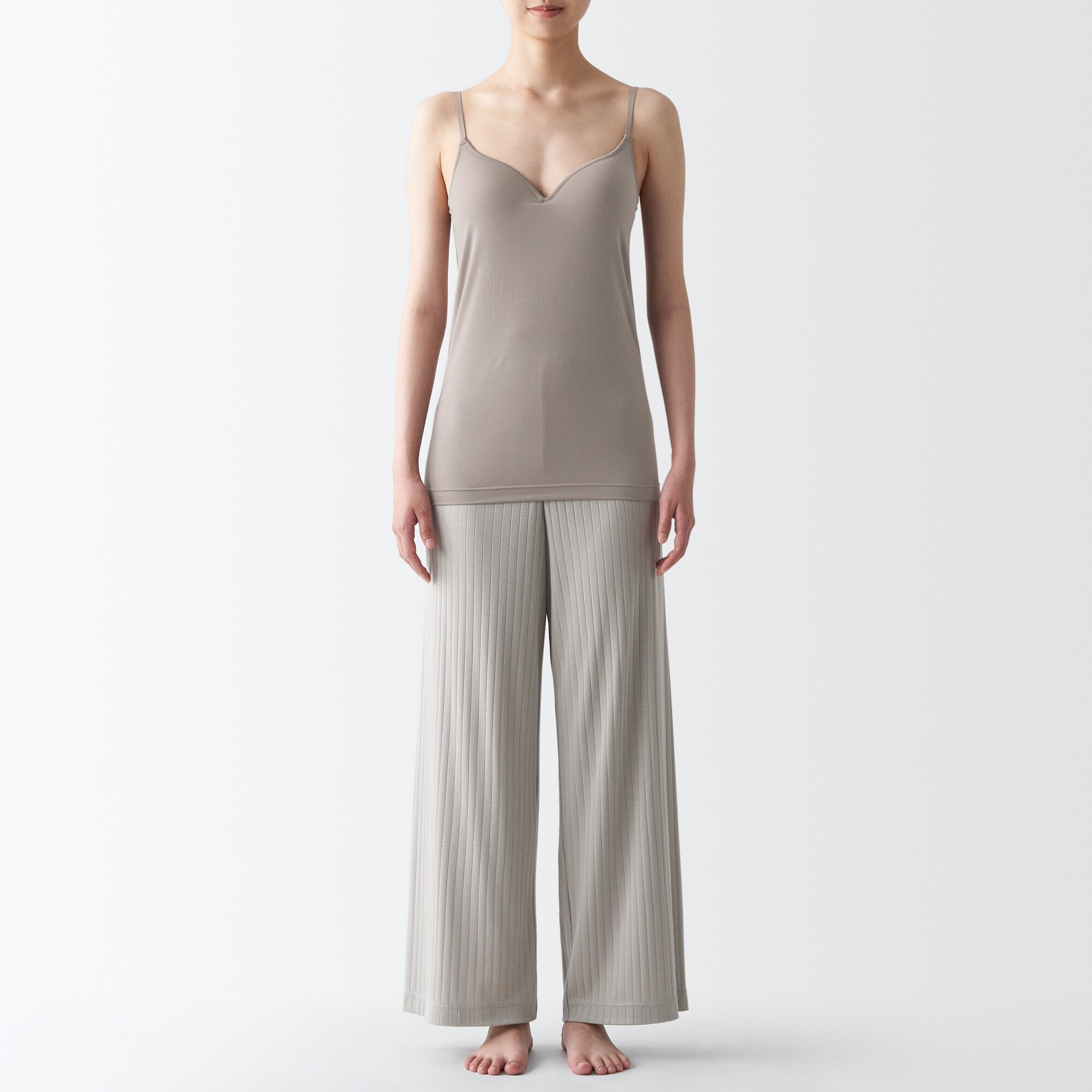 婦人　なめらかブラキャミソール