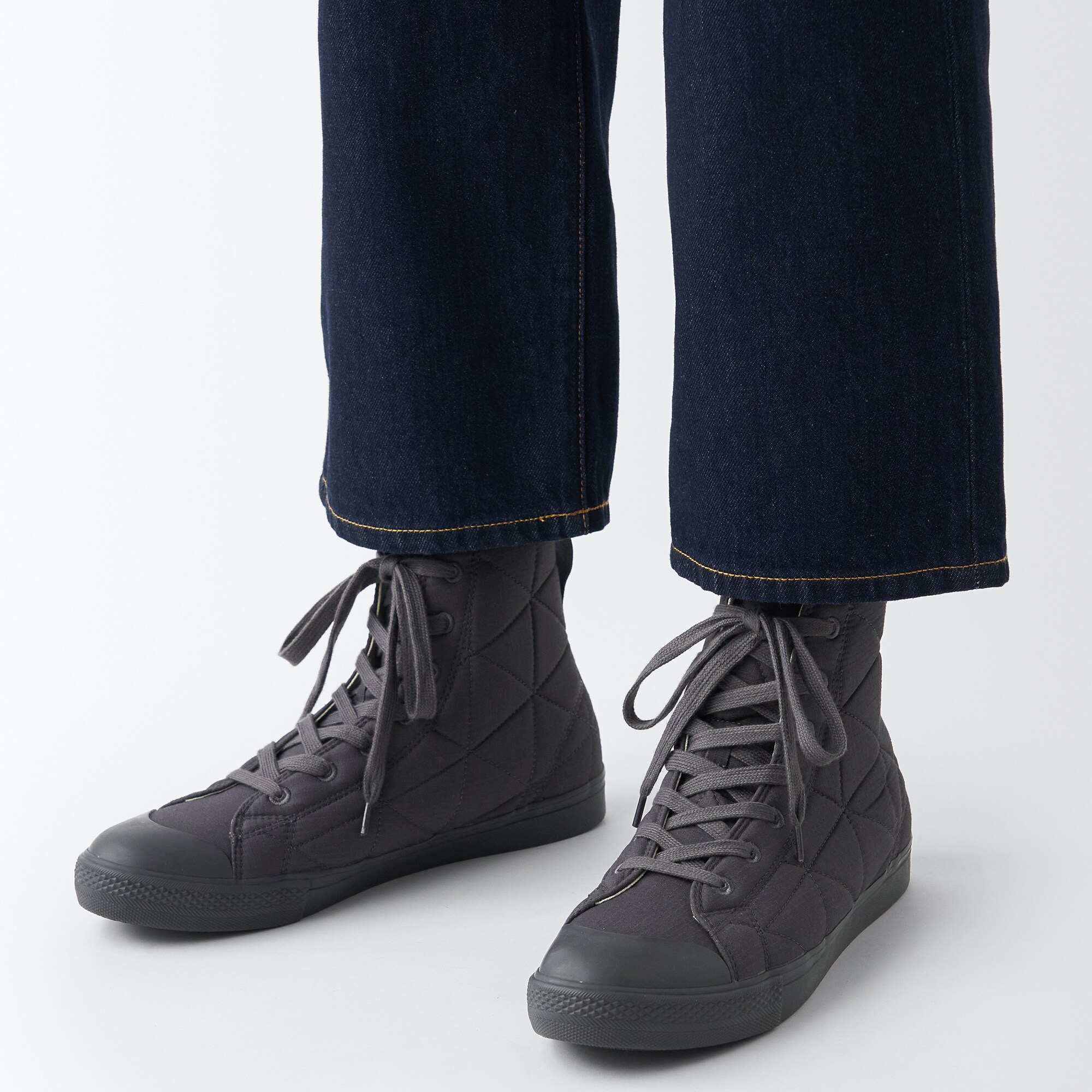 紳士　疲れにくい　撥水中わたハイカットスニーカー