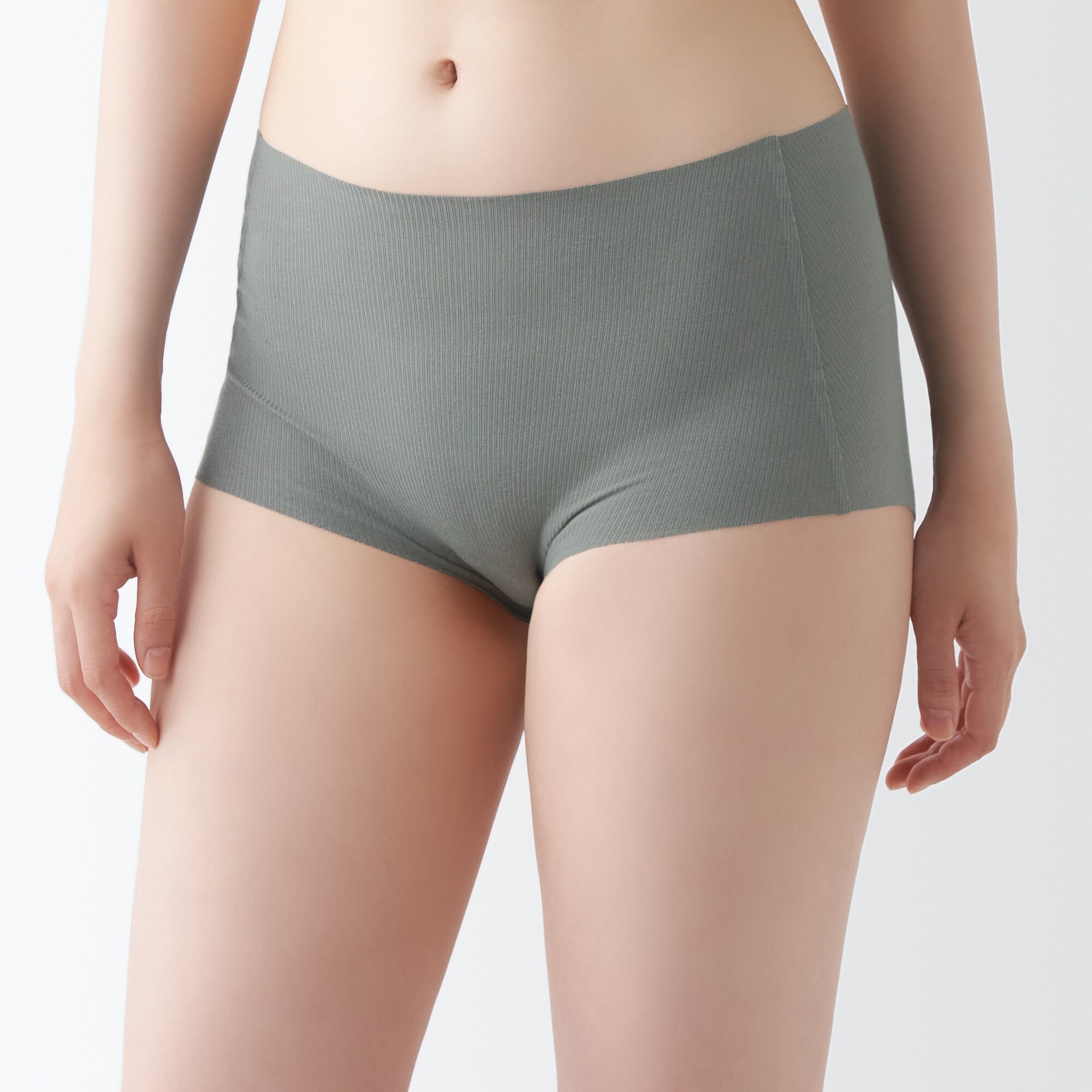 肌あたりがやさしいリブショーツ