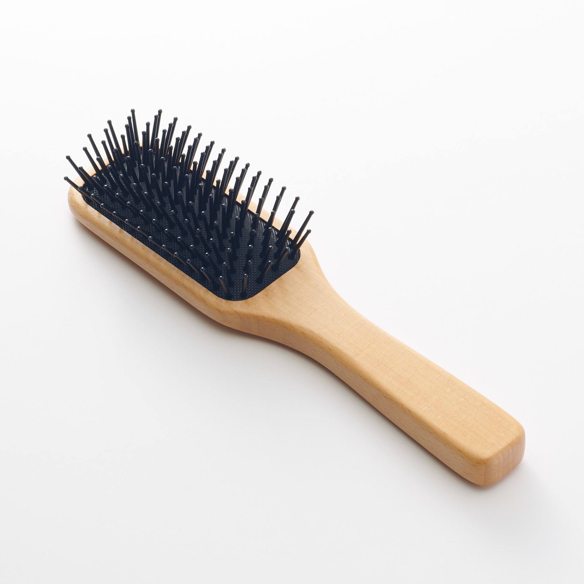 ブナ材ヘアブラシ　全長約２０ｃｍ