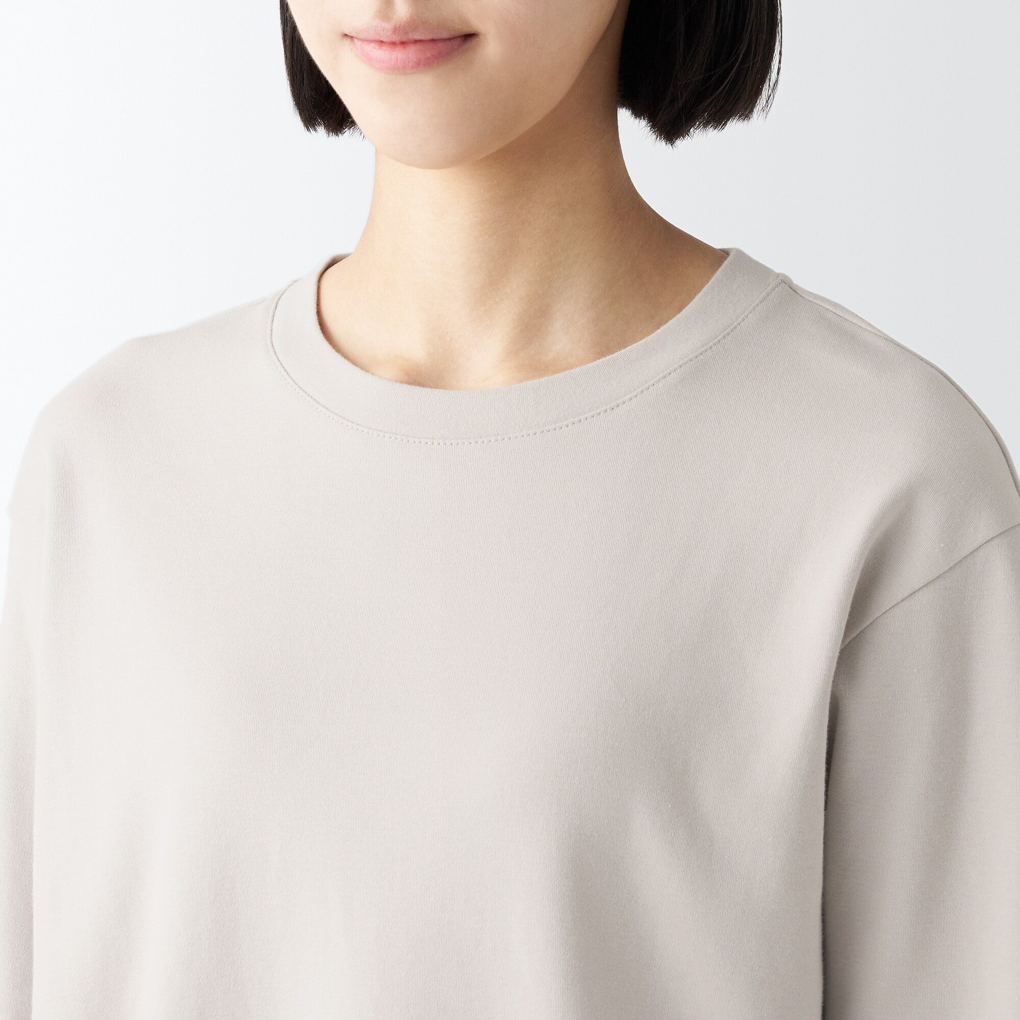 スムース編みロング丈長袖Ｔシャツ