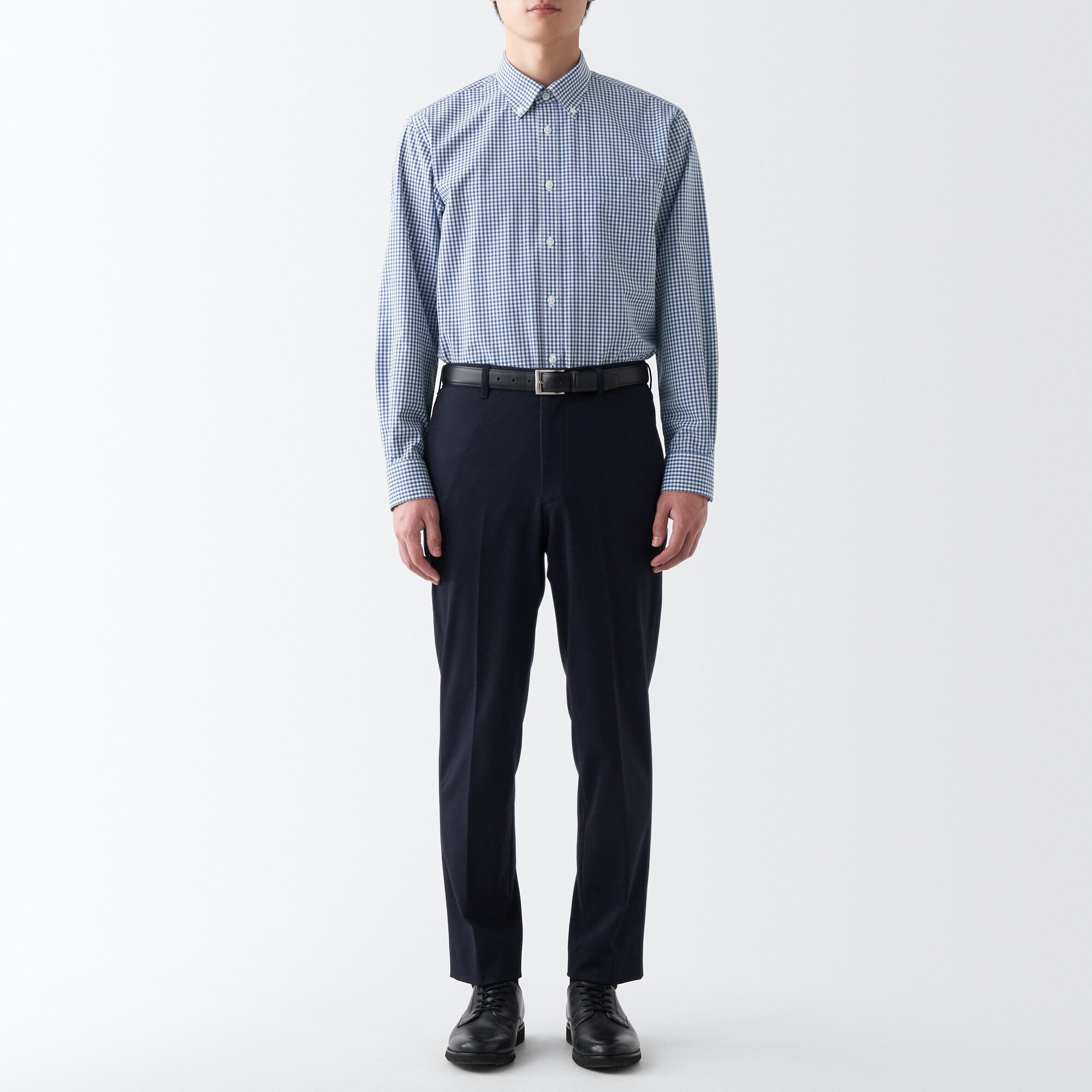 シワになりにくいボタンダウン長袖シャツ