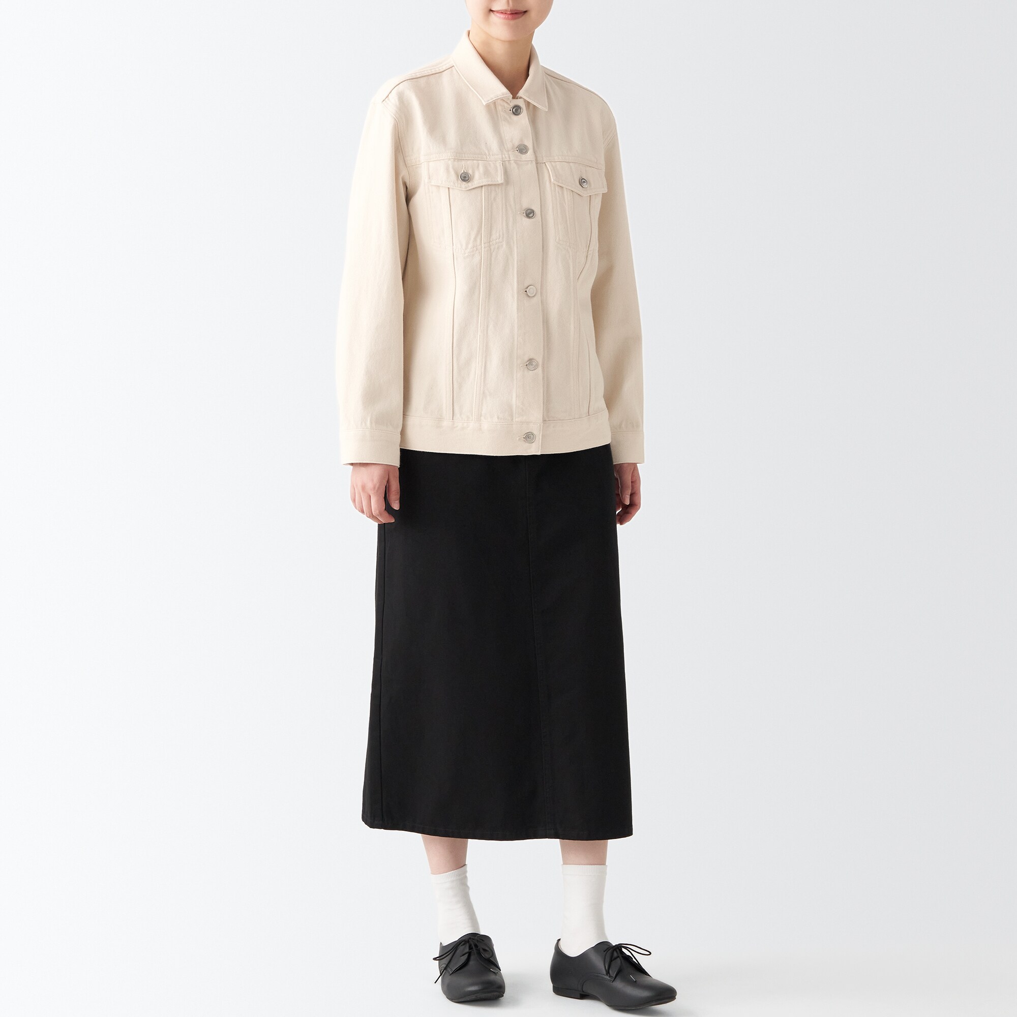 洗いざらしデニムジャケット（生成）