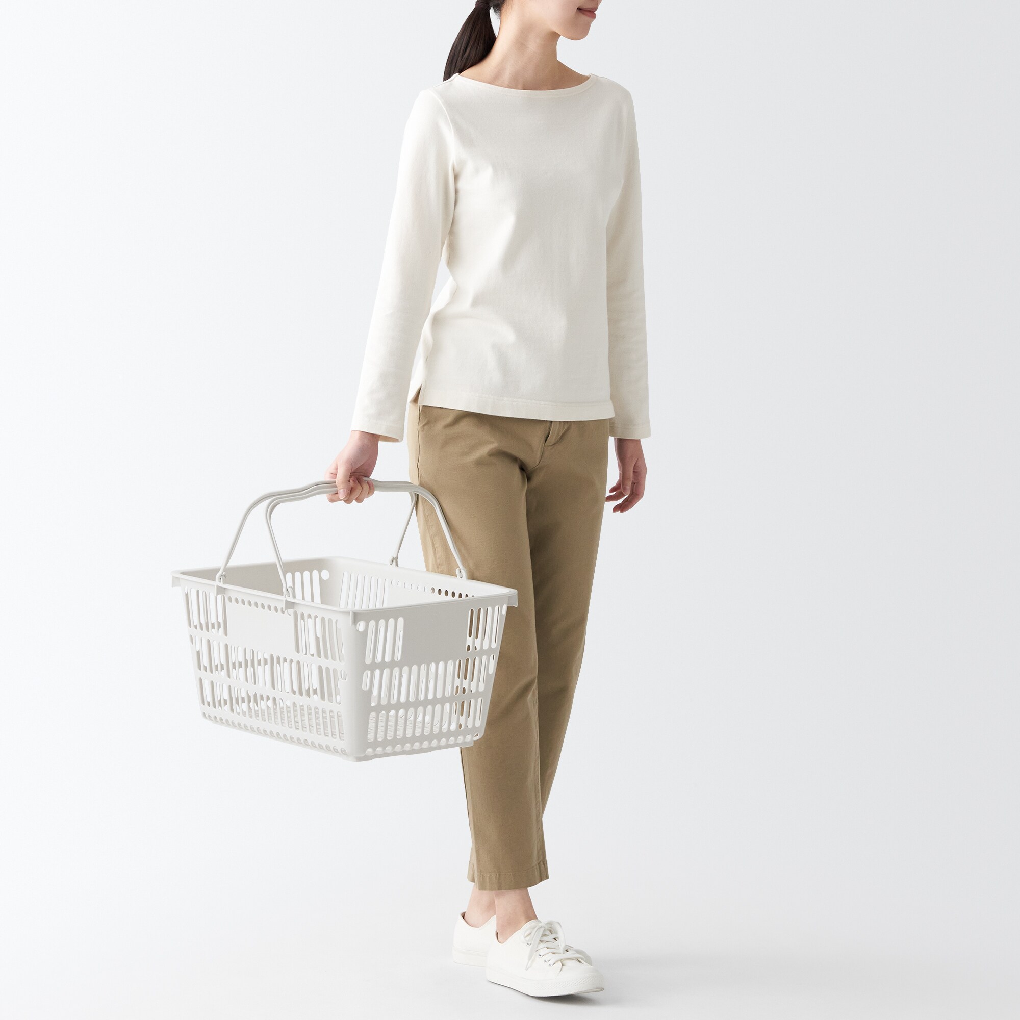 ポリプロピレン　買い物かご　約幅５２×奥行３６×高さ２５．５ｃｍ