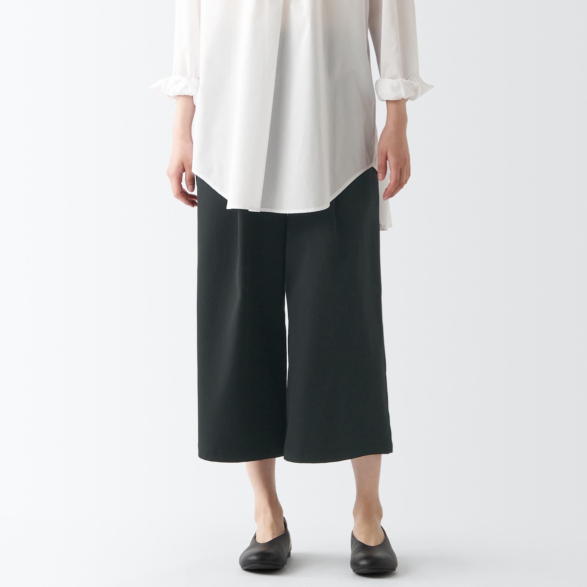 再生ポリエステルクロップドパンツ