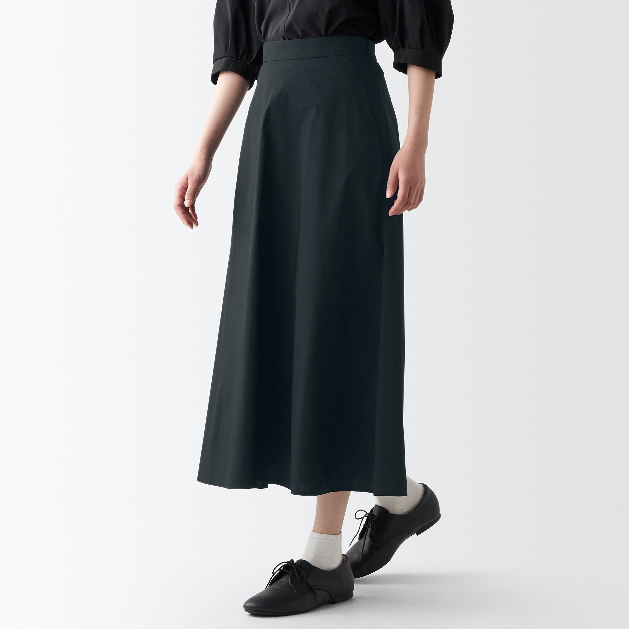 乾きやすいフレアスカート