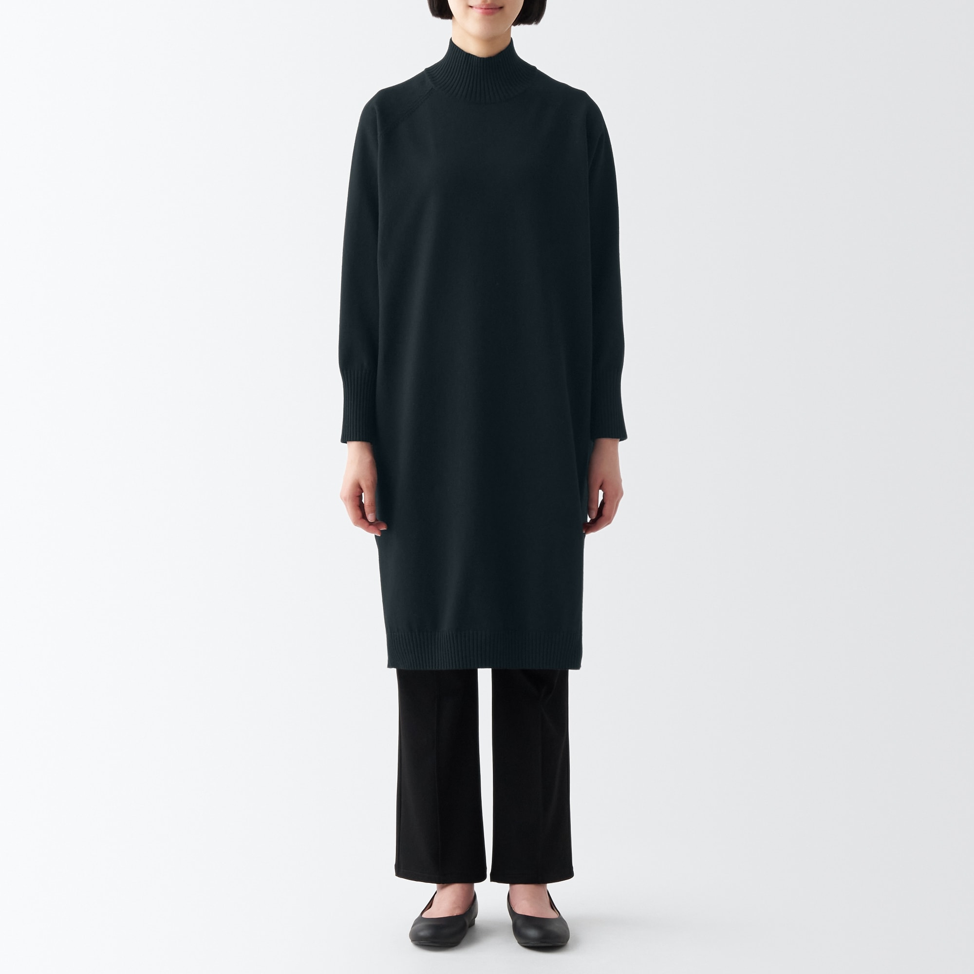 洗えるニットハイネックワンピース
