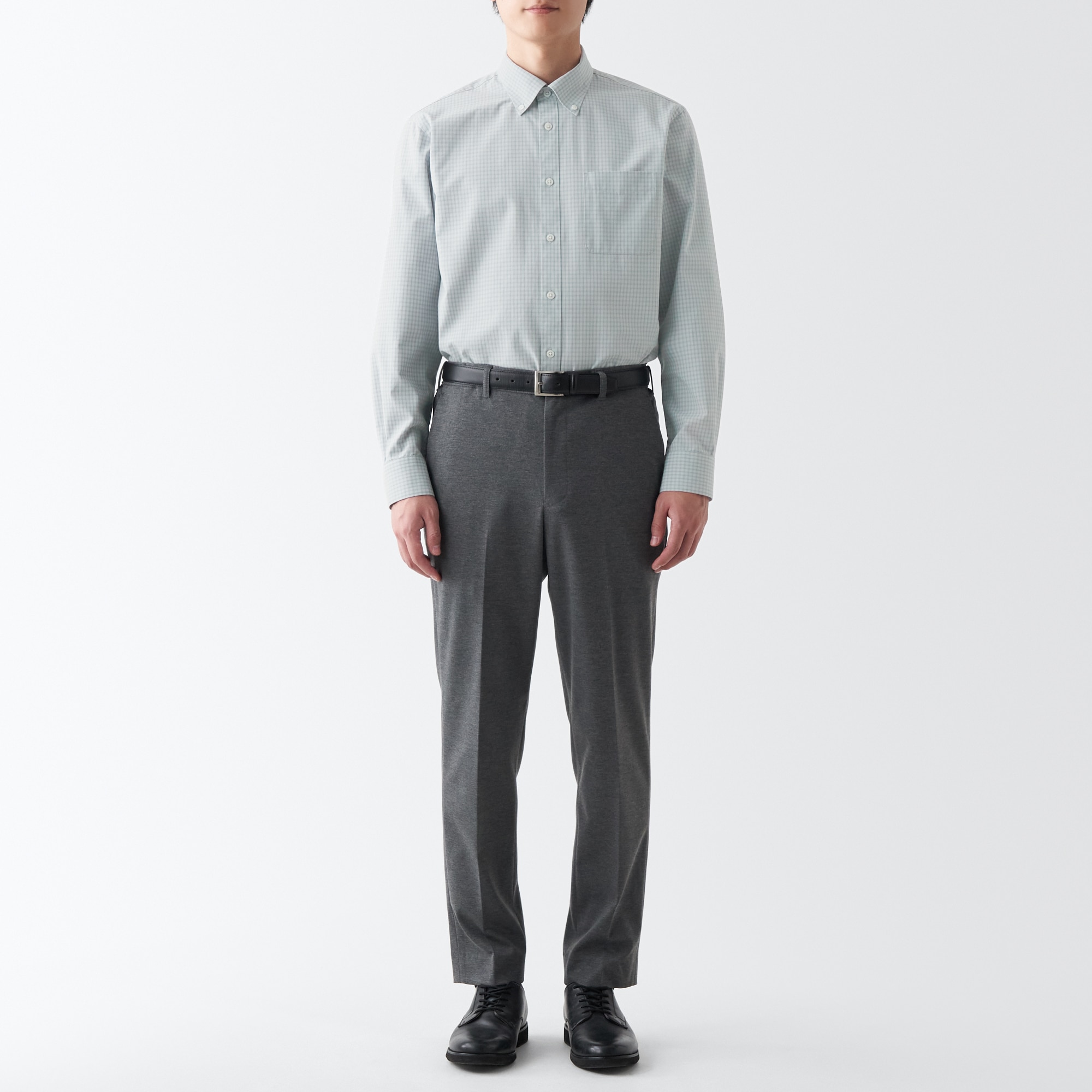 シワになりにくいボタンダウン長袖シャツ