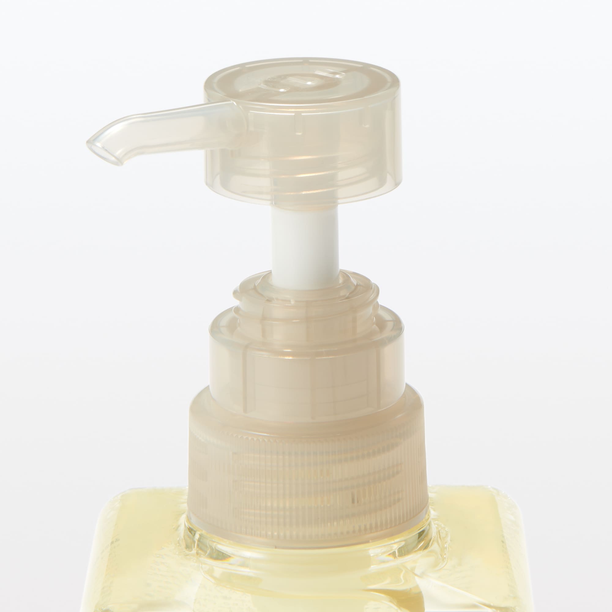 ダメージケアシャンプー　うるおい　４００ｍＬ