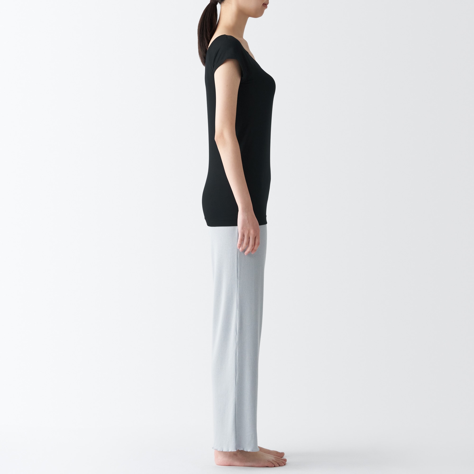 なめらかブラフレンチスリーブ