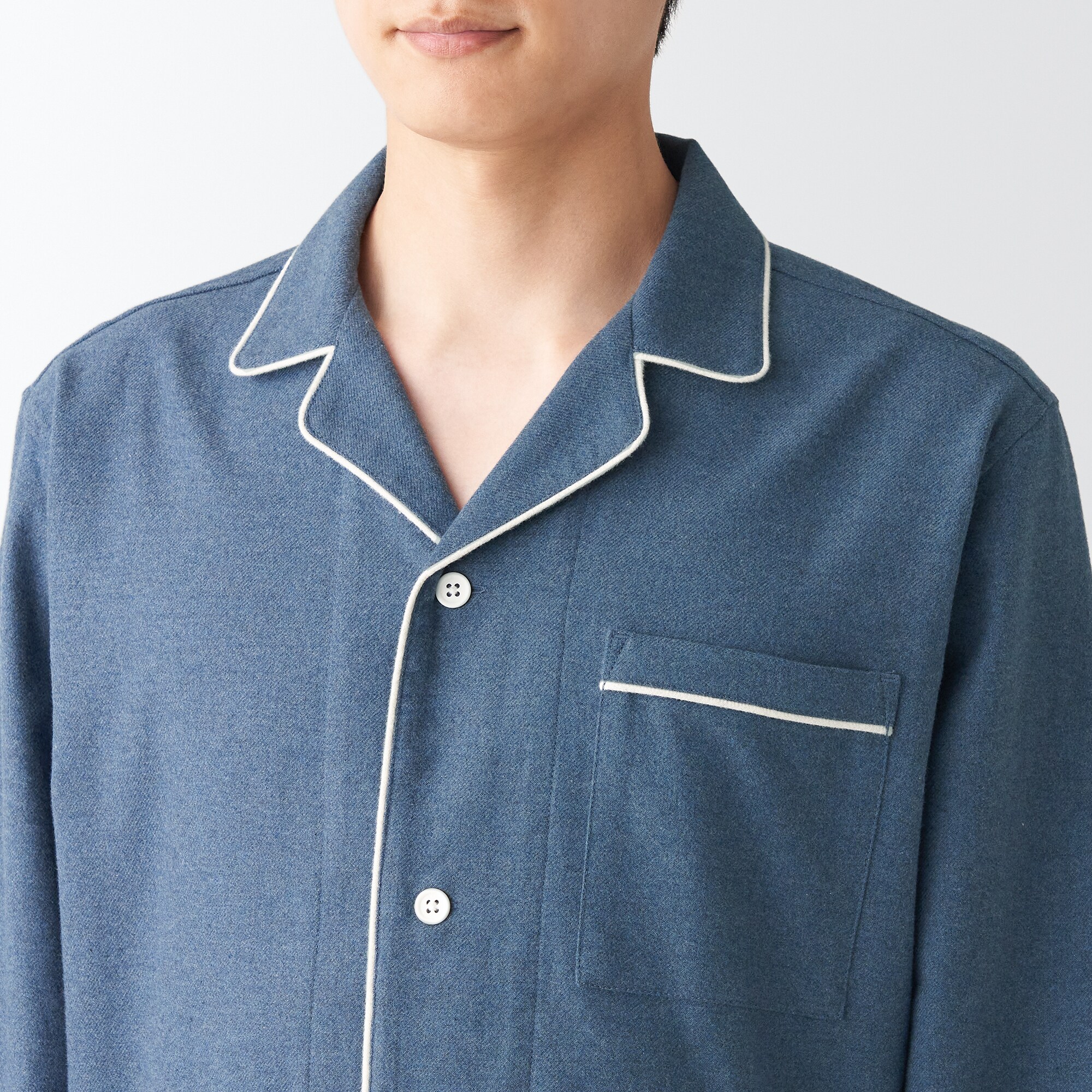 【両面起毛で温かい】脇に縫い目のない　フランネルパジャマ（旧仕様：丸襟タイプ・お尻ポケットなし）