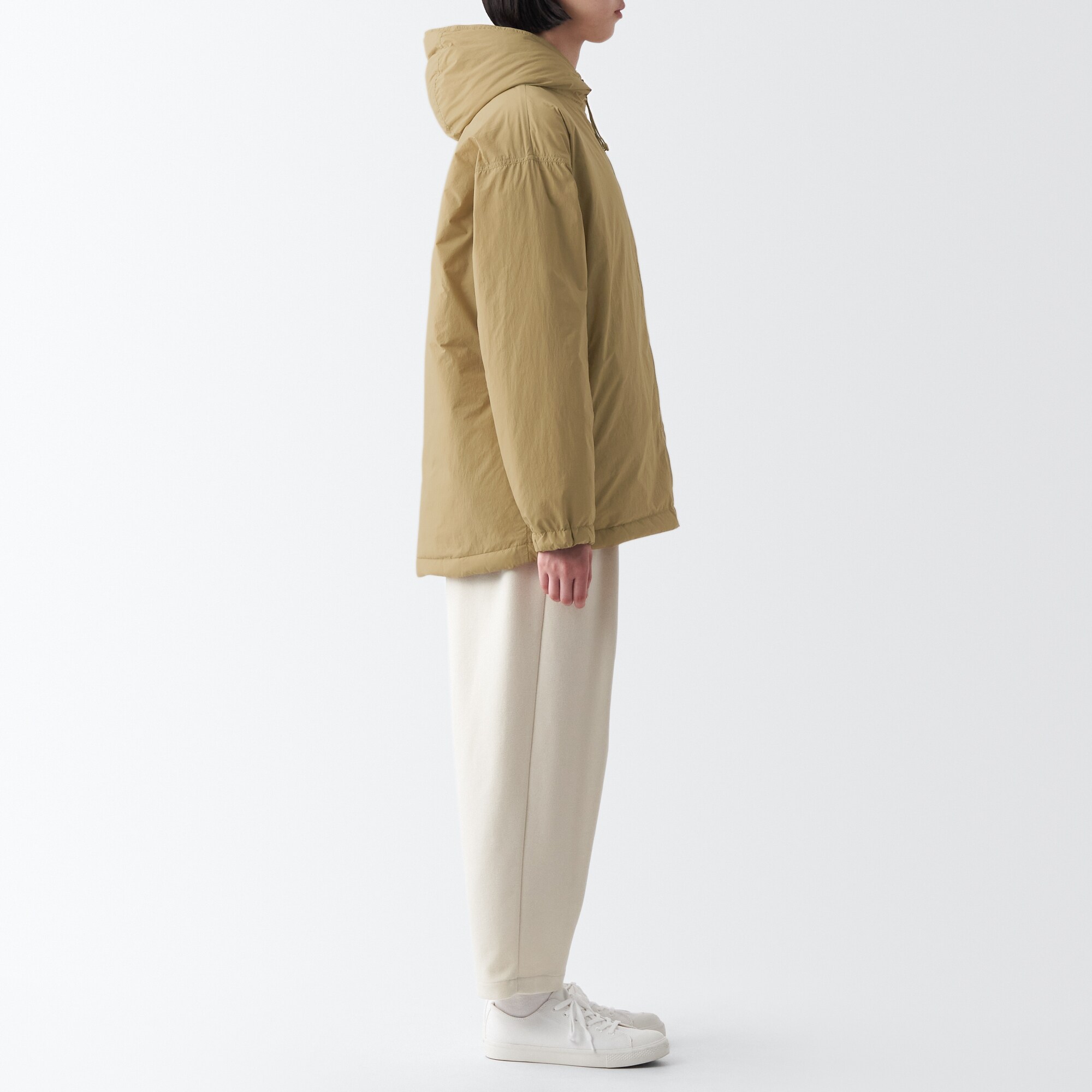 撥水フード付きダウンジャケット