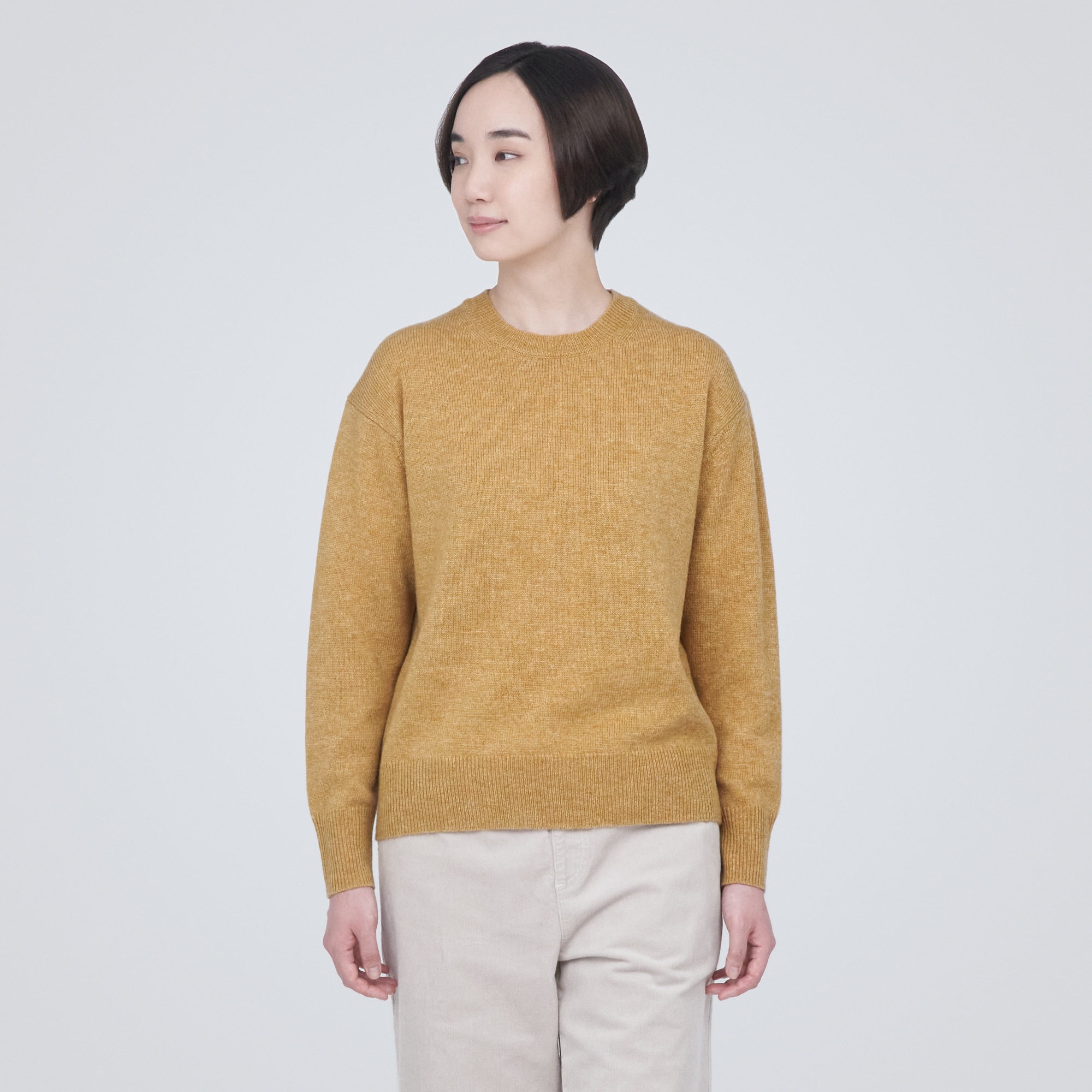 洗えるウールミドルゲージクルーネックセーター