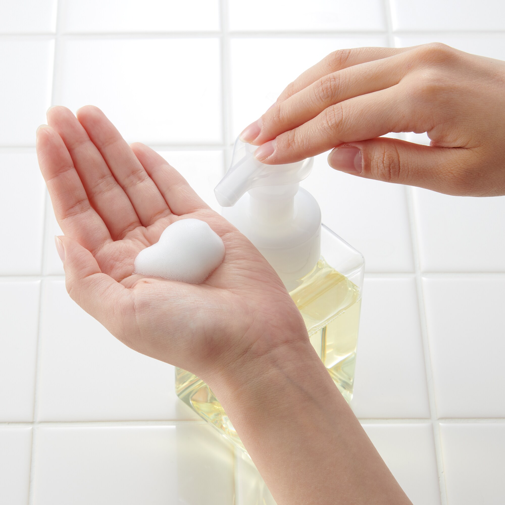 ＰＥＴ詰替ボトル　泡タイプ　クリア　４００ｍＬ