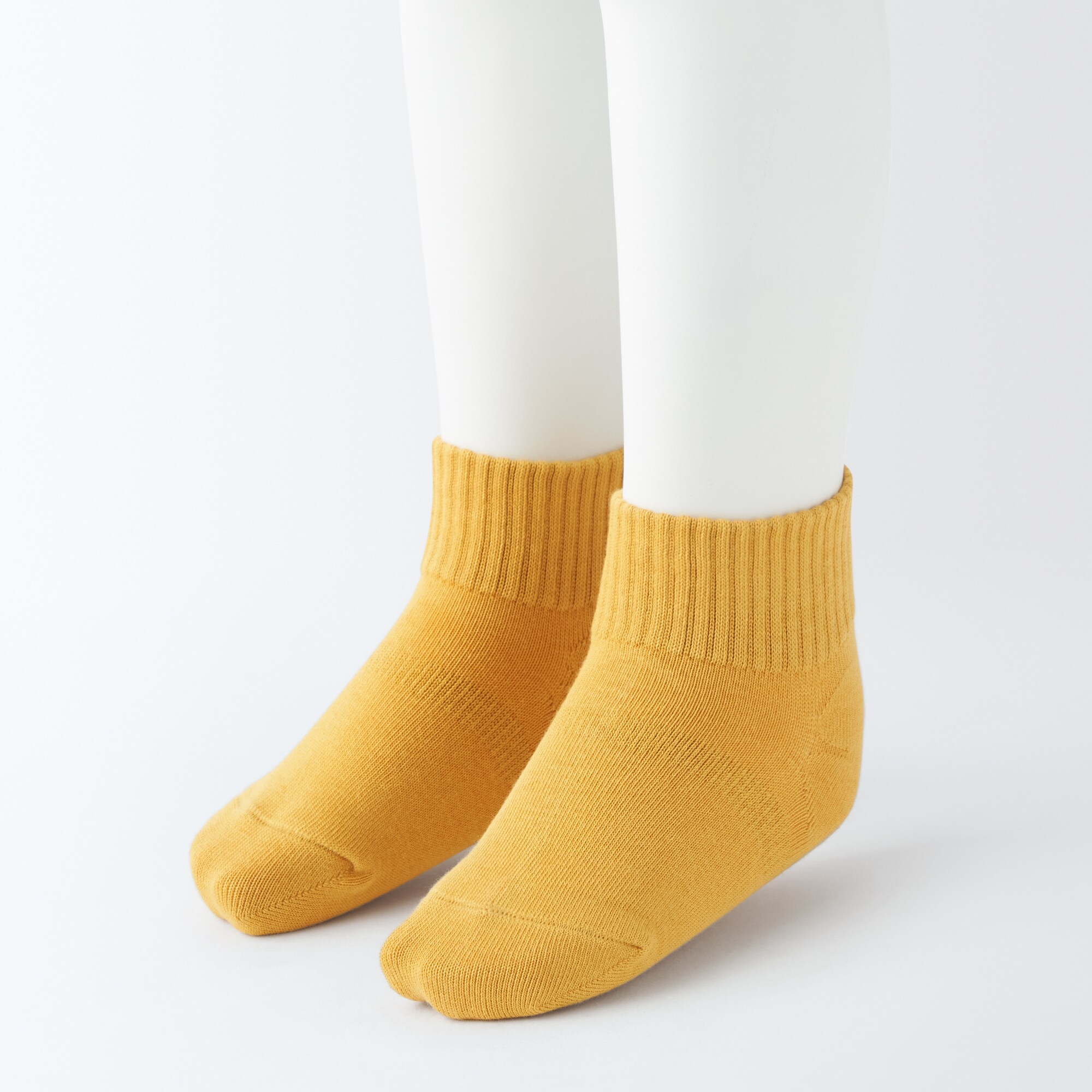 キッズ　足なり直角　ショート丈靴下