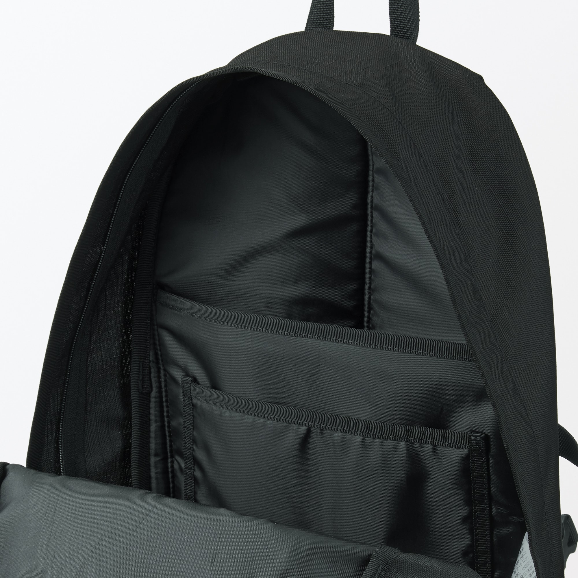 肩の負担を軽くする　撥水大容量リュックサック