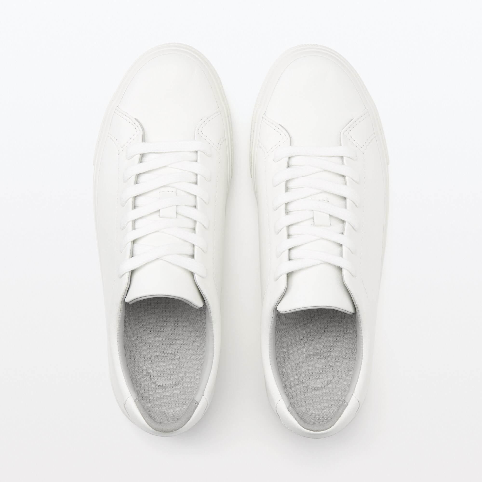 婦人　疲れにくい　再生レザースニーカー