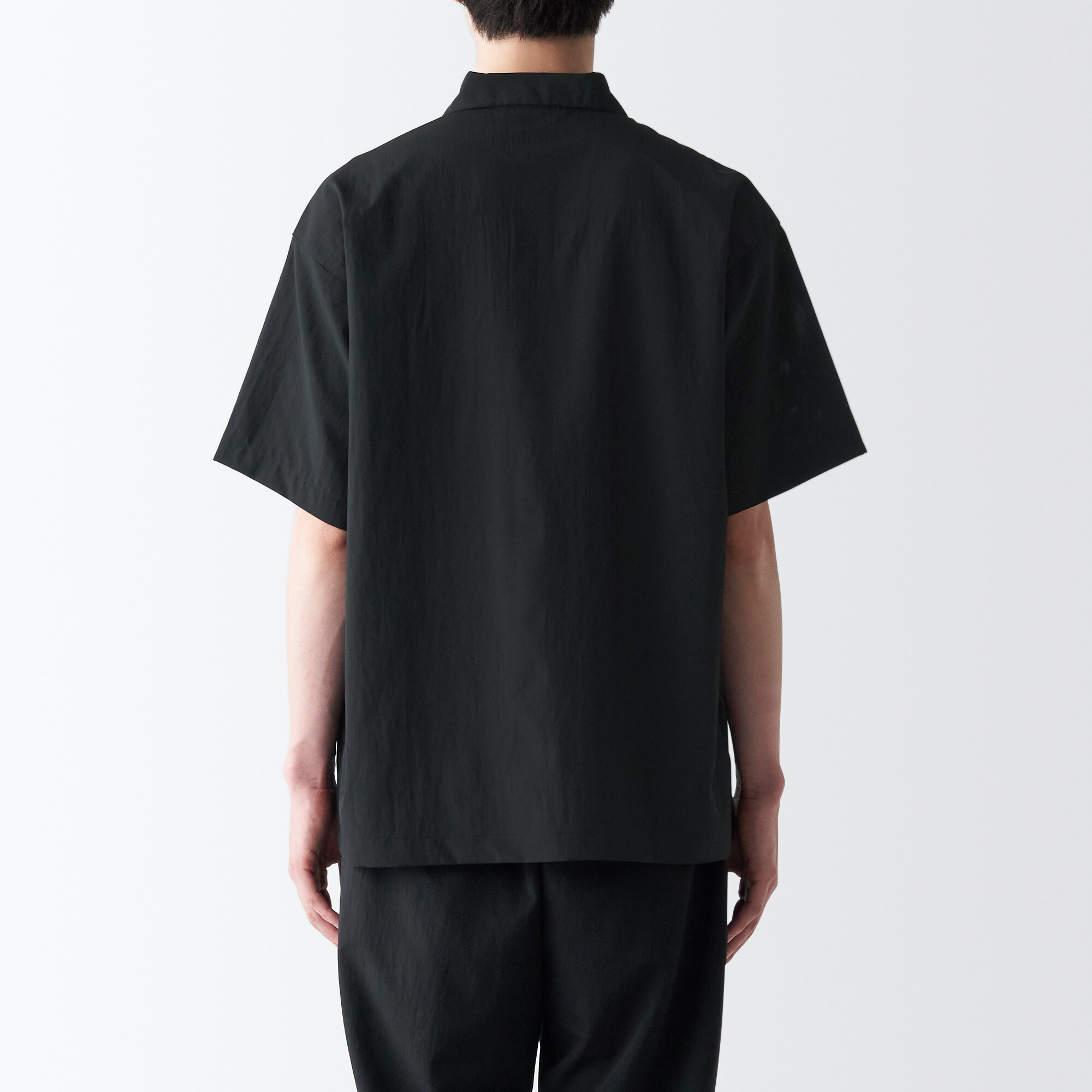 風を通すストレッチポロシャツ