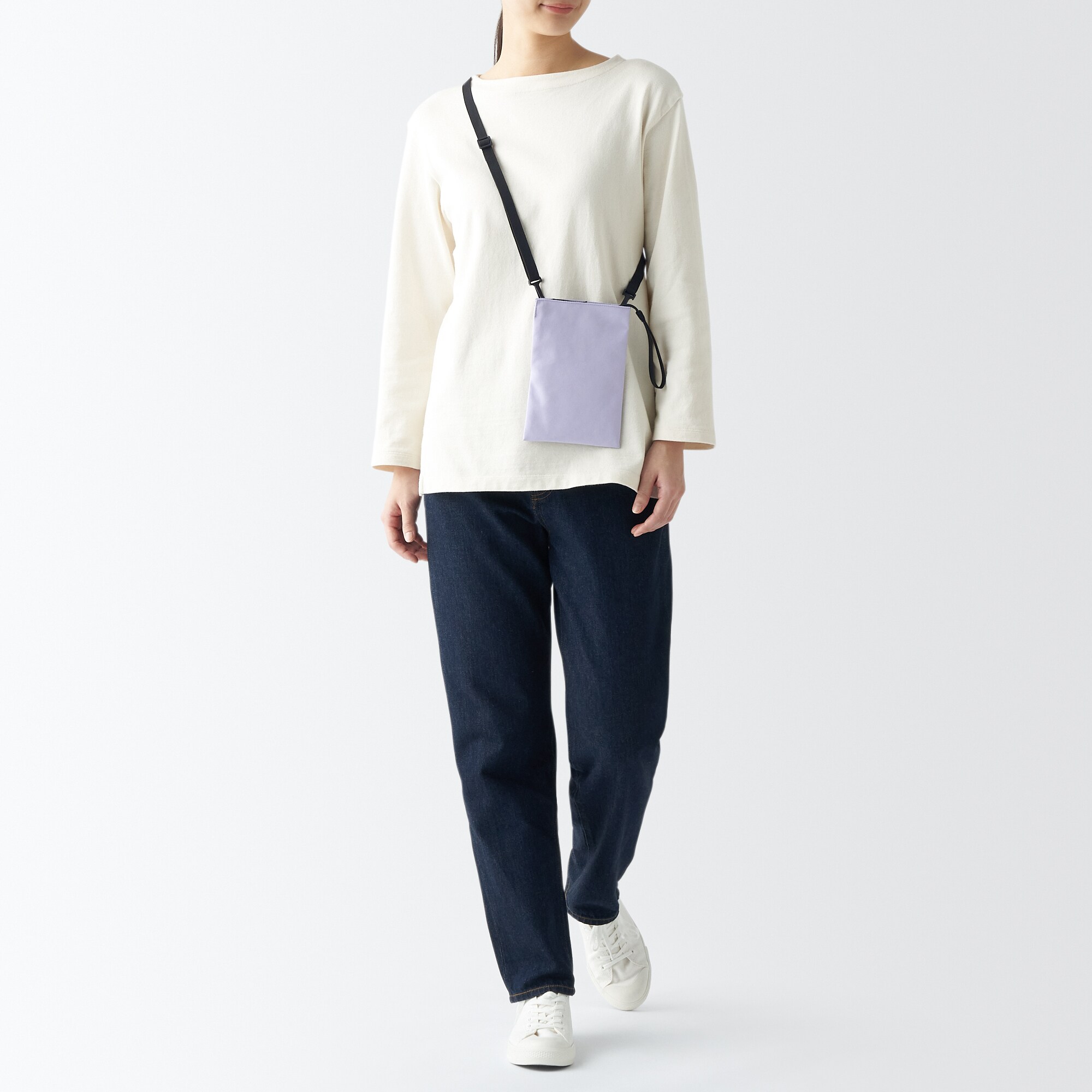 ポーチとしても使える　撥水ミニサコッシュ