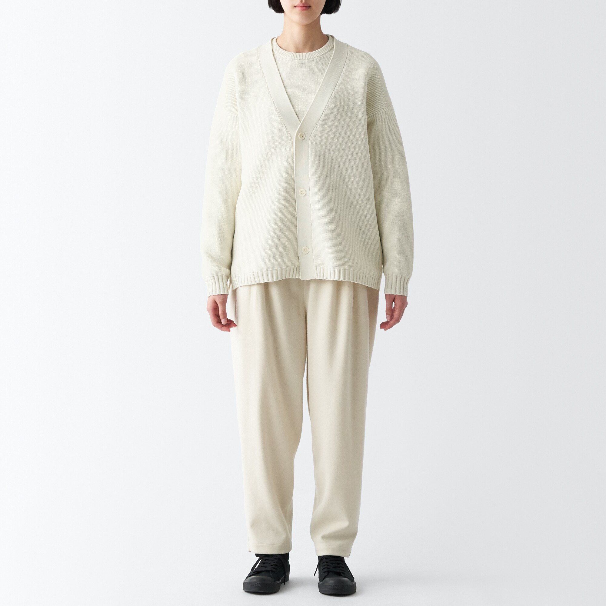 あたたかくて洗えるＶネックカーディガン