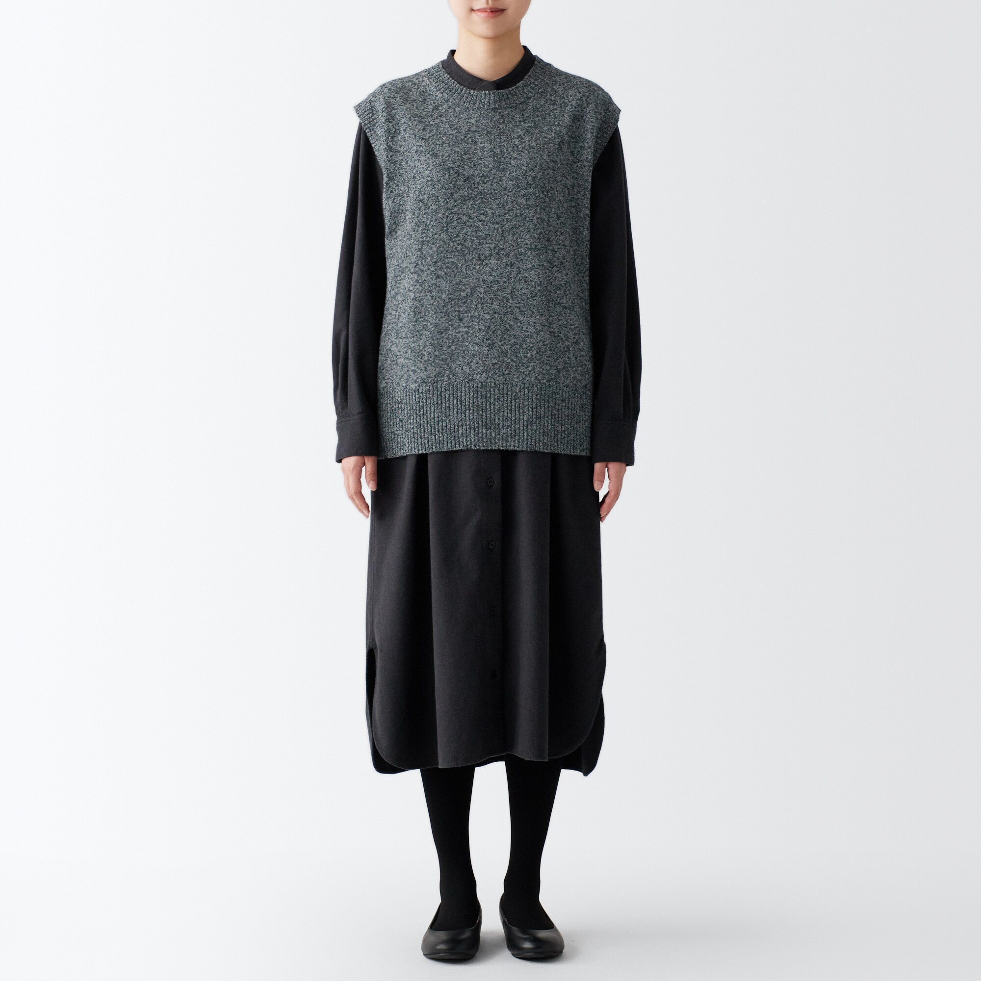 残糸で編んだクルーネックベスト