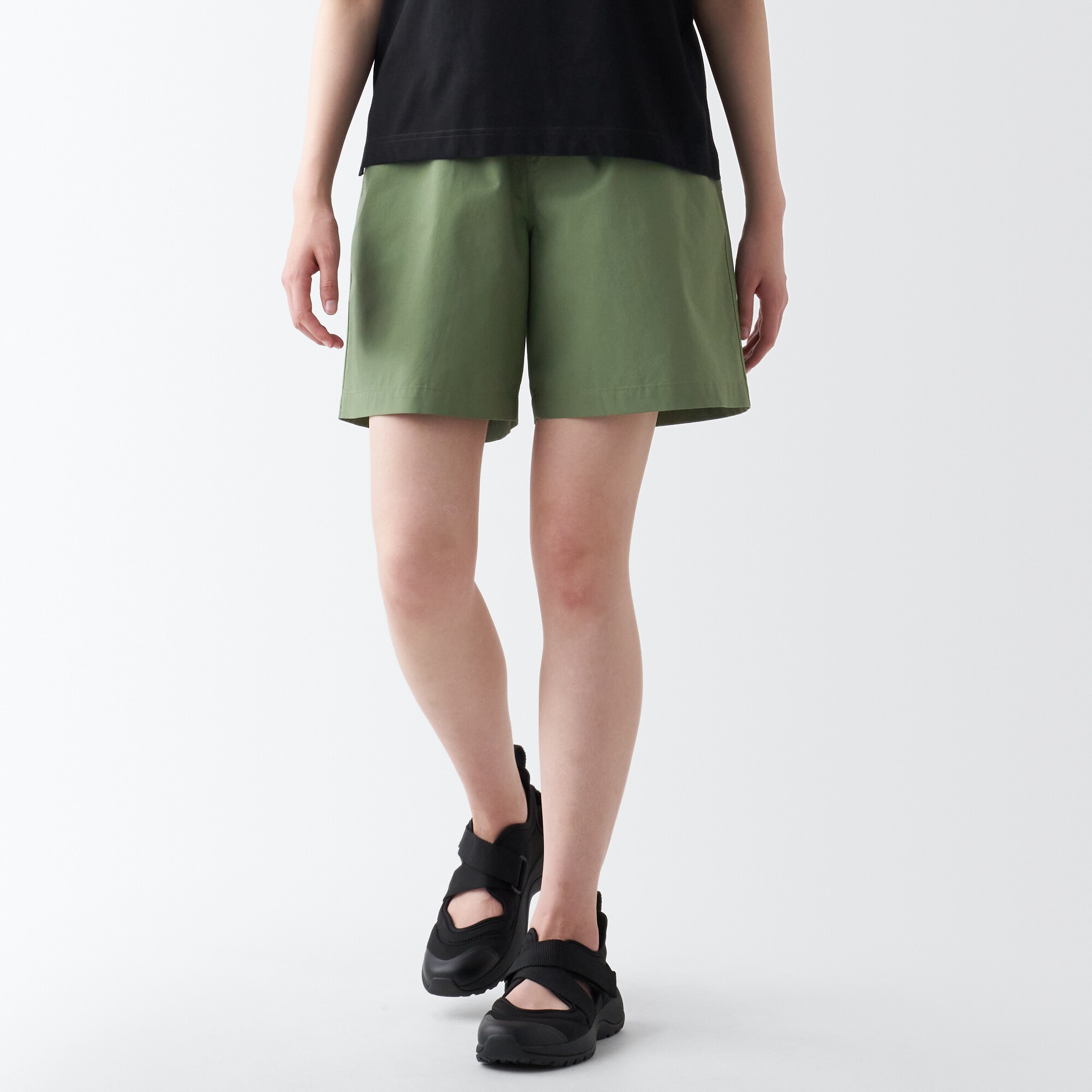 洗いざらしブロードショートパンツ