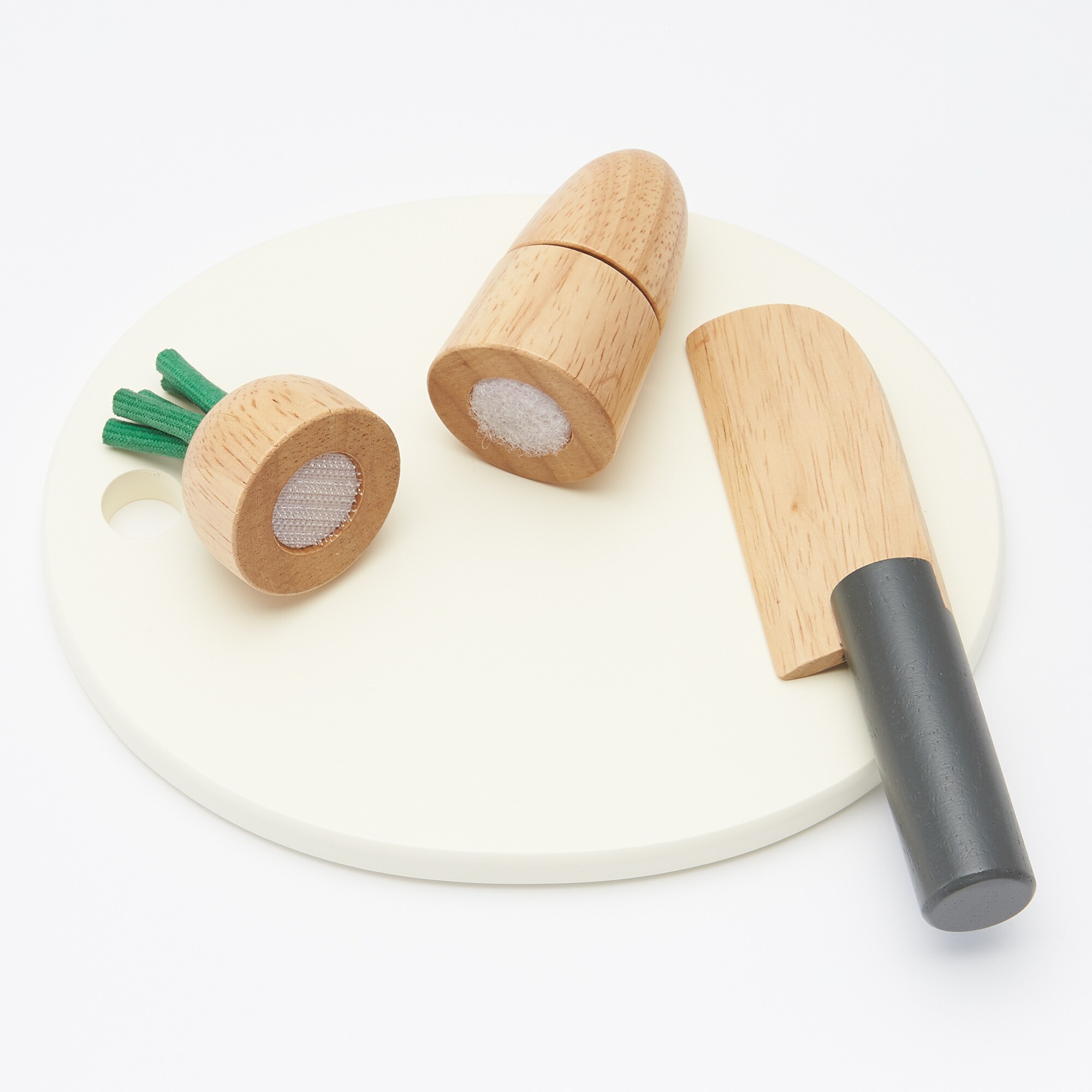 木のおままごと　食材・まな板セット　対象年齢３歳以上