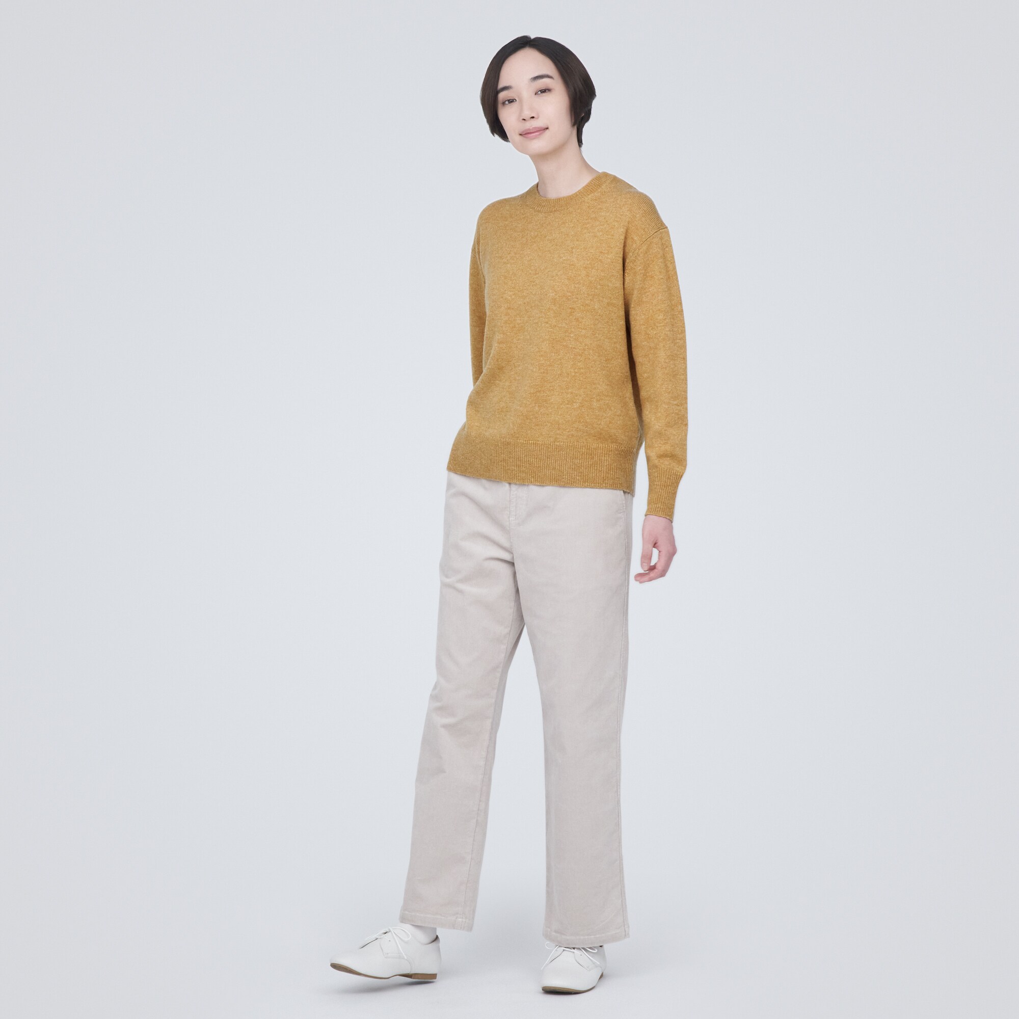 洗えるウールミドルゲージクルーネックセーター