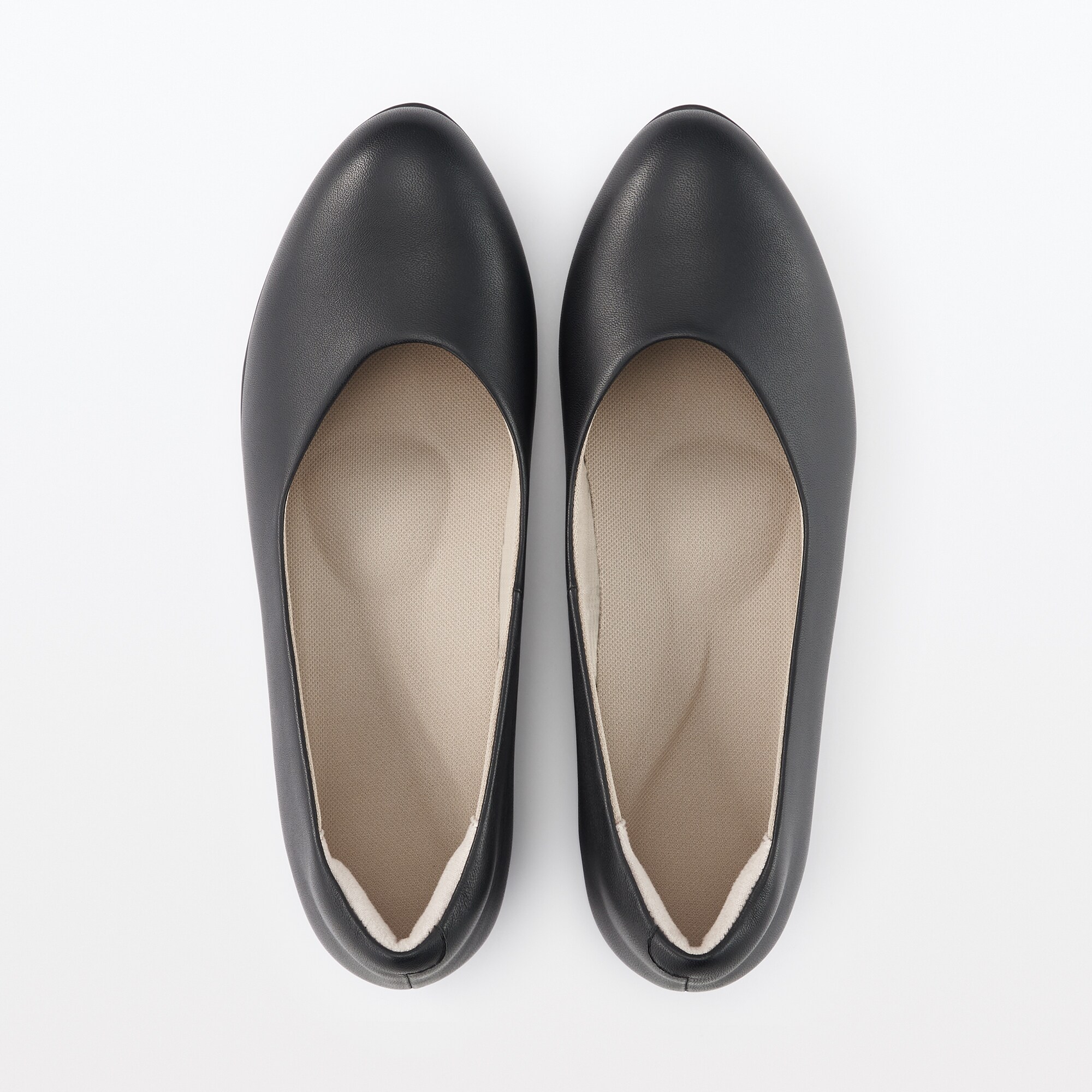 疲れにくい　レザーパンプス