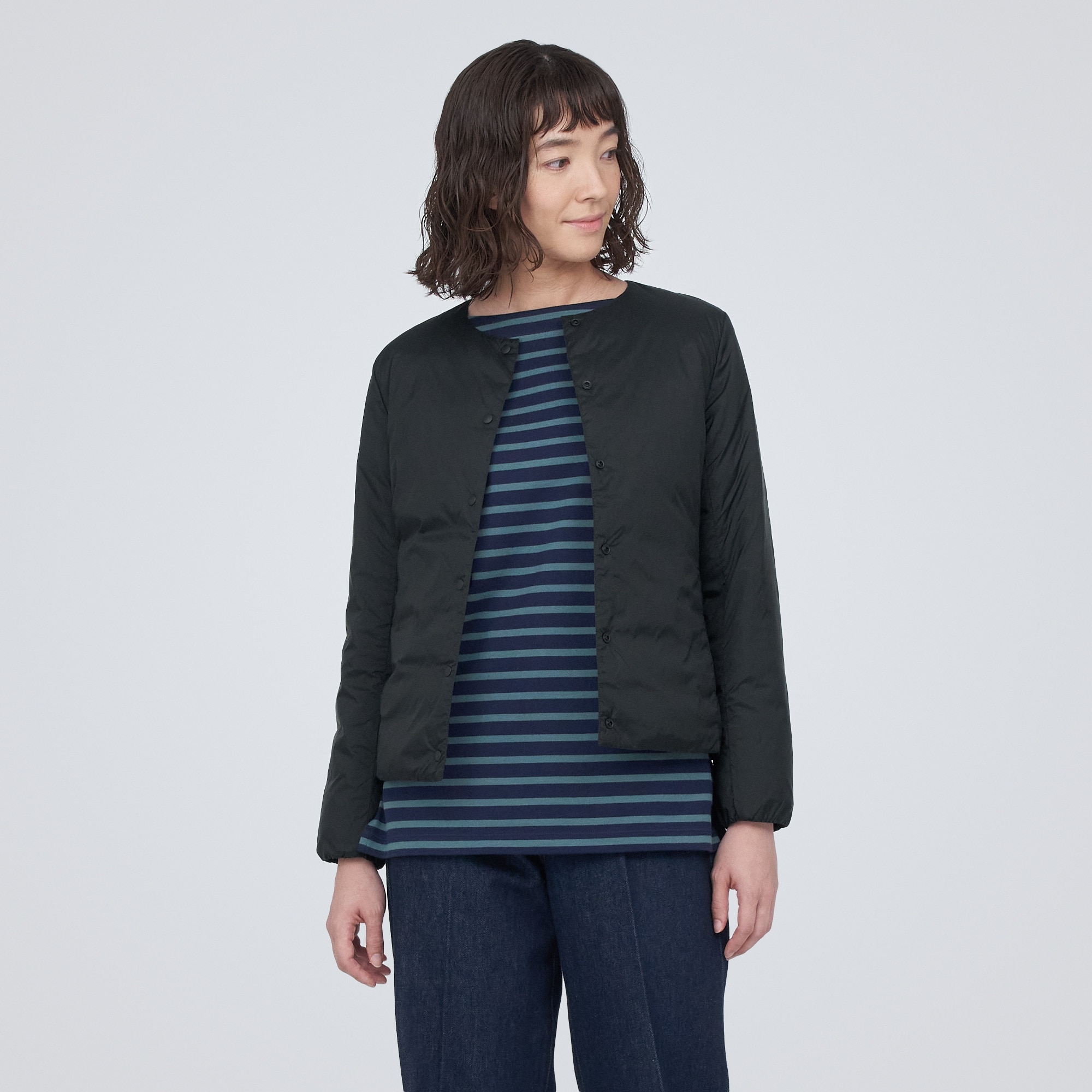 軽量ダウンノーカラージャケット（帯電防止裏地）