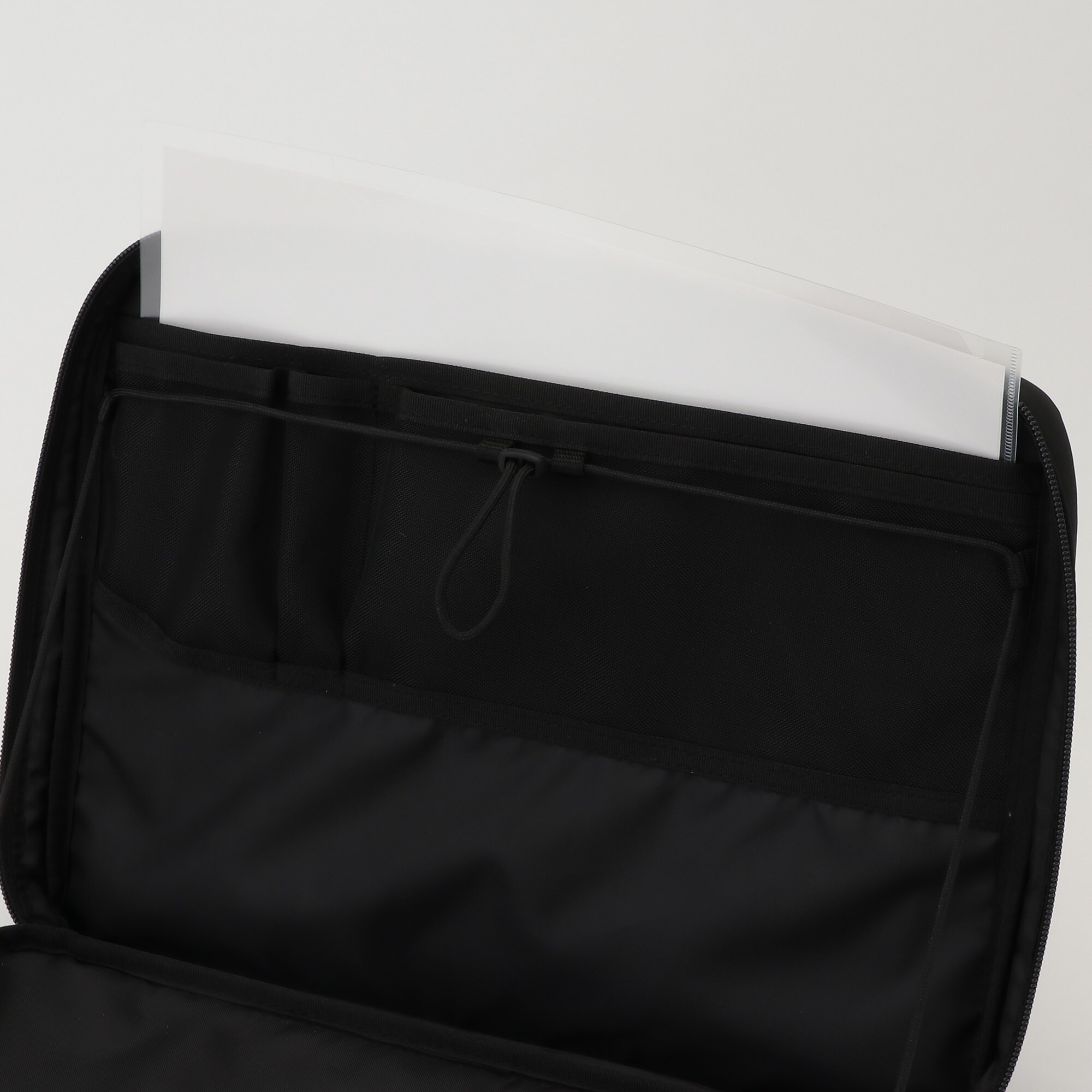 【Ａ４サイズ用】入れたまま使えるパソコンケース