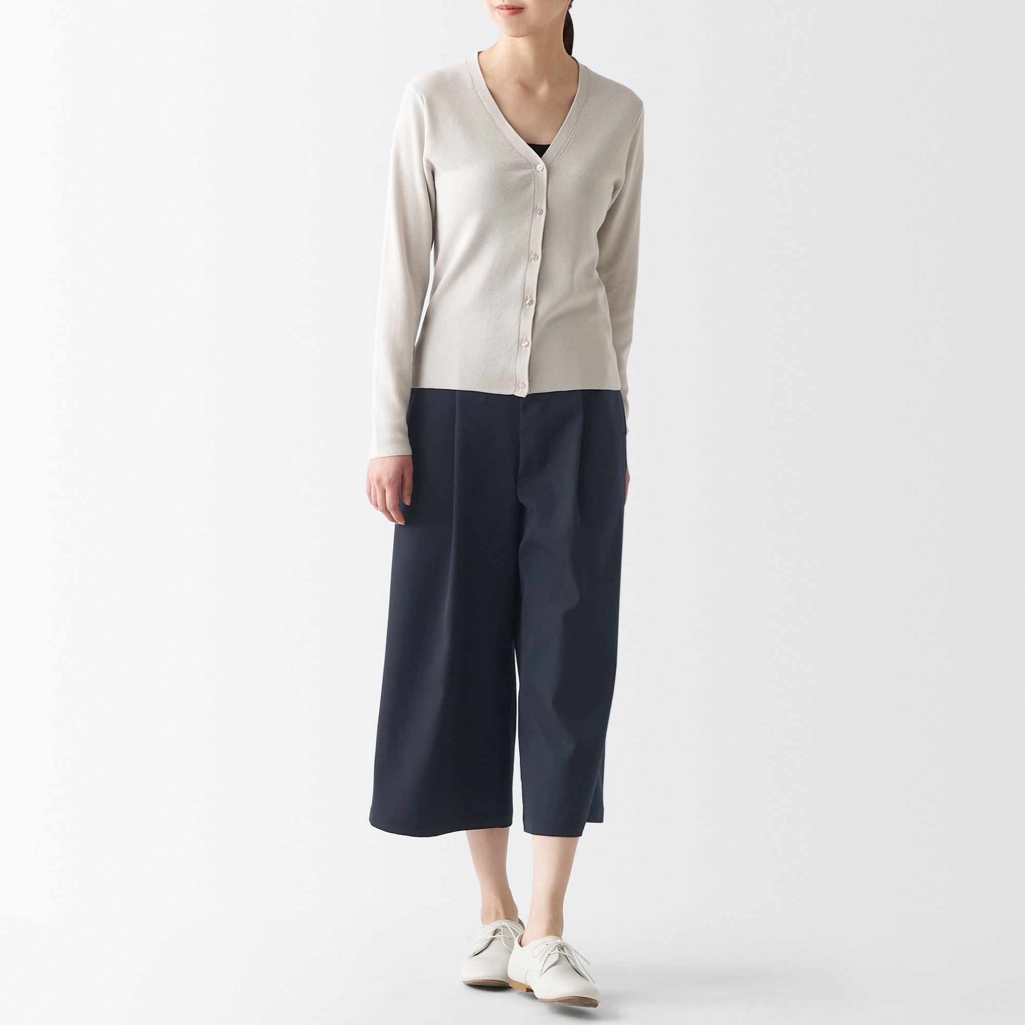 再生ポリエステルクロップドパンツ