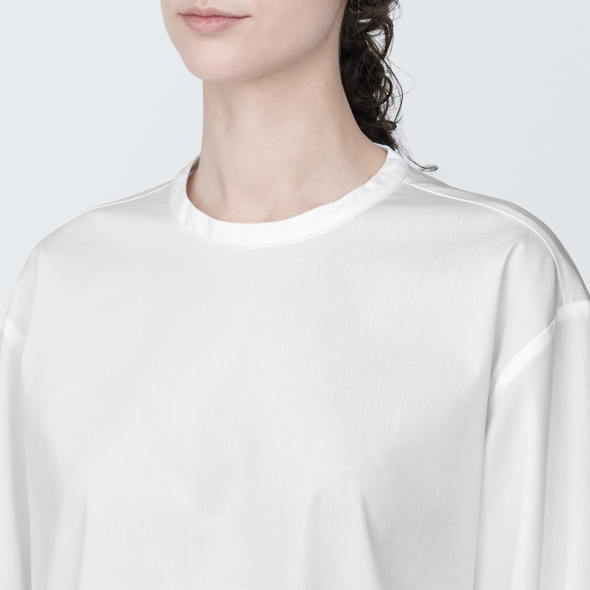 婦人　シワになりにくい　ブロードスタンドカラー長袖ブラウス