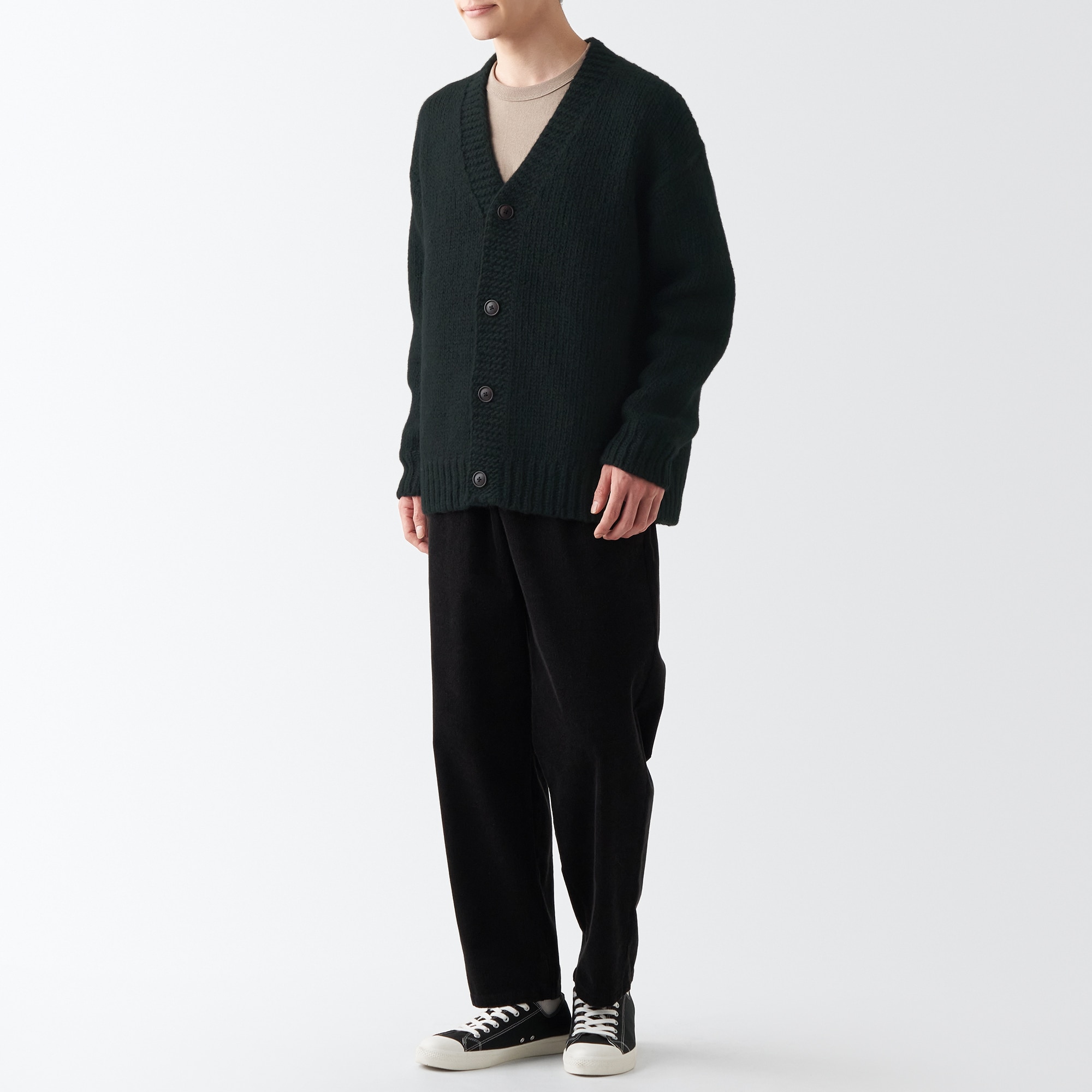 手編みニットカーディガン