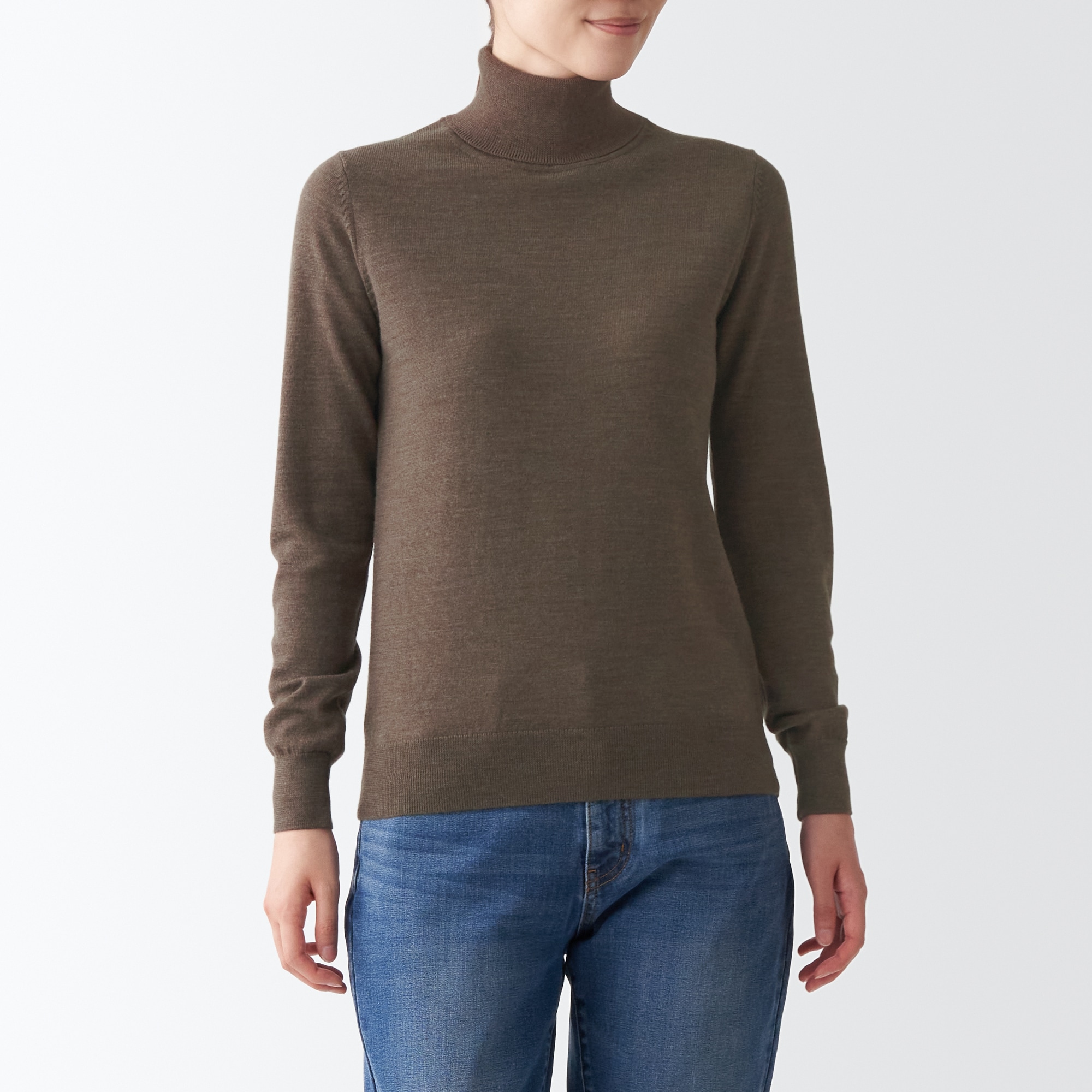 首のチクチクを抑えた天竺　タートルネック洗えるセーター