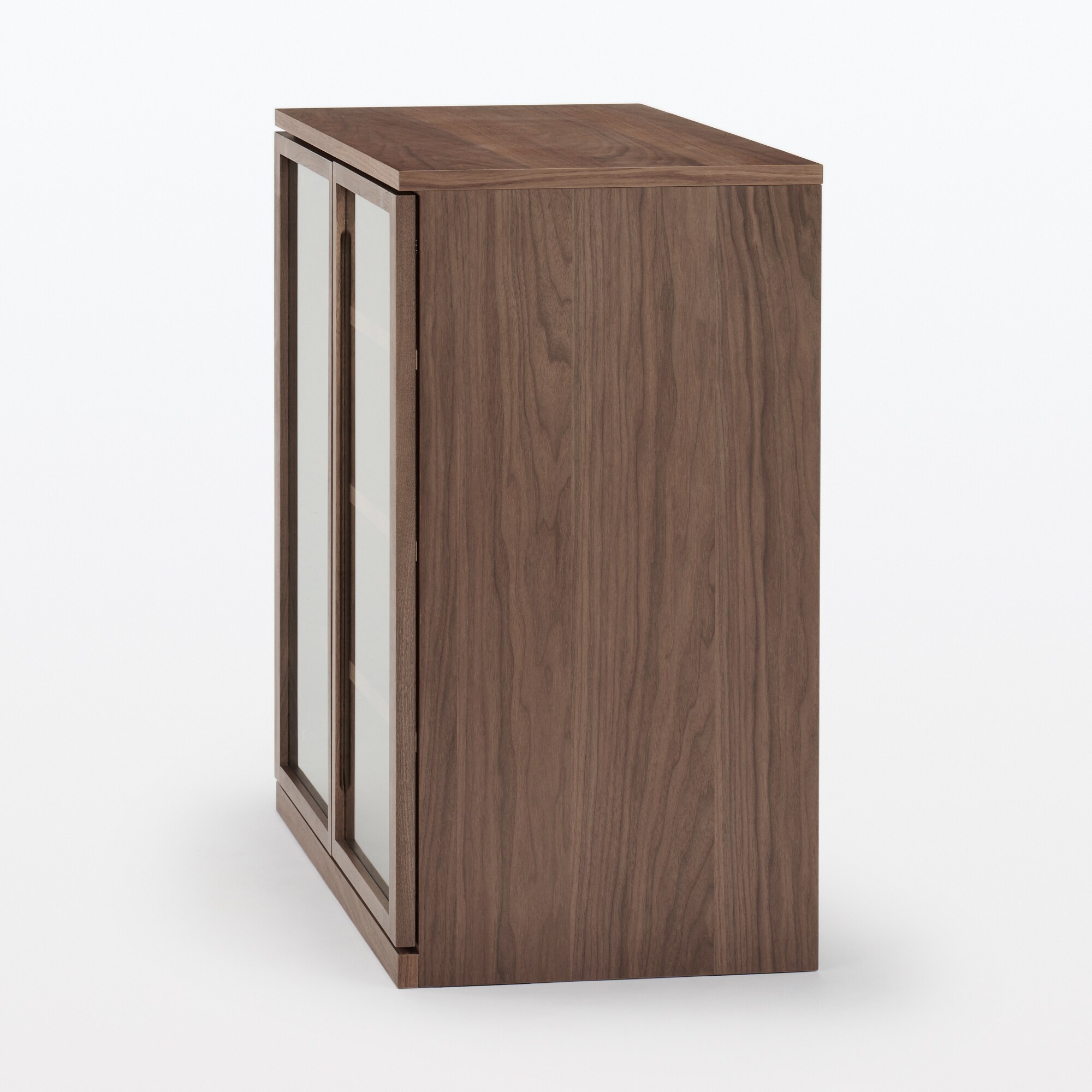 木製キャビネット　ガラス扉