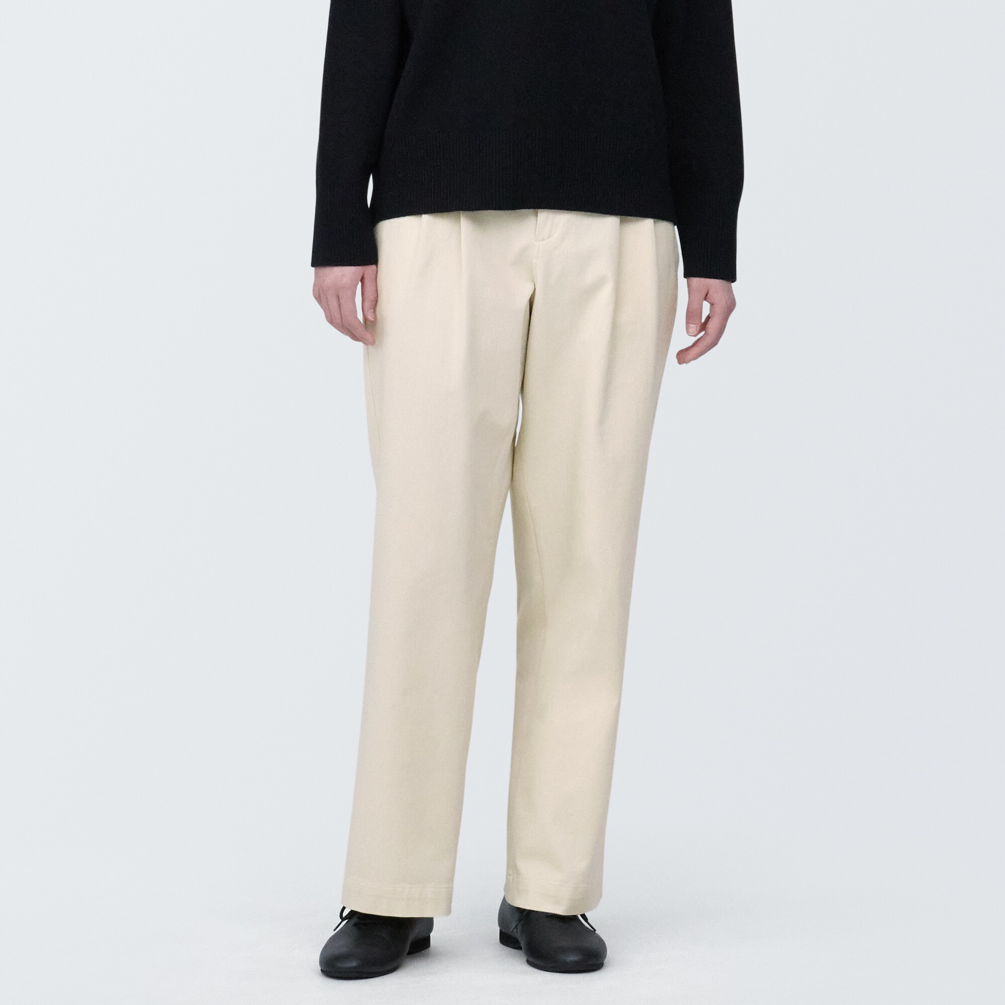 婦人　縦横ストレッチチノタックワイドパンツ　股下長め