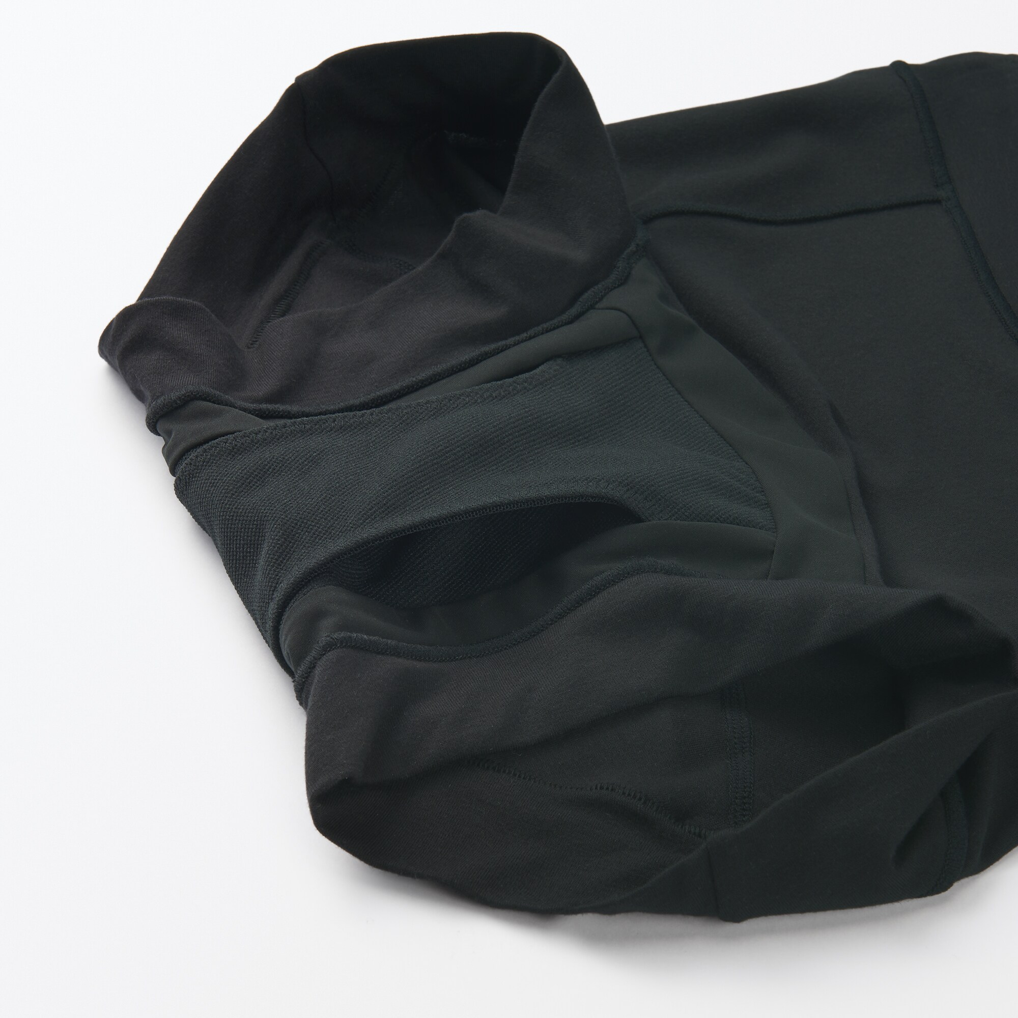 なめらか吸水ショーツ