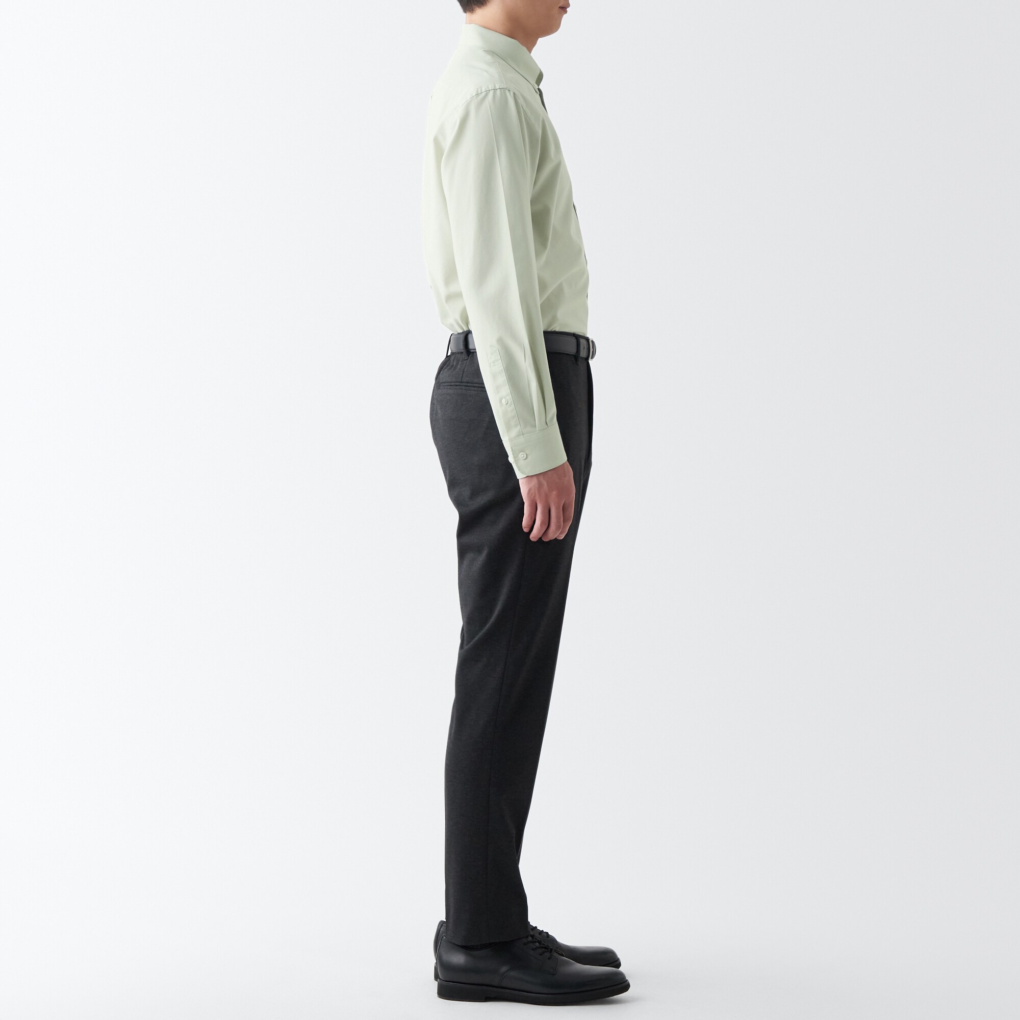 シワになりにくいボタンダウン長袖シャツ