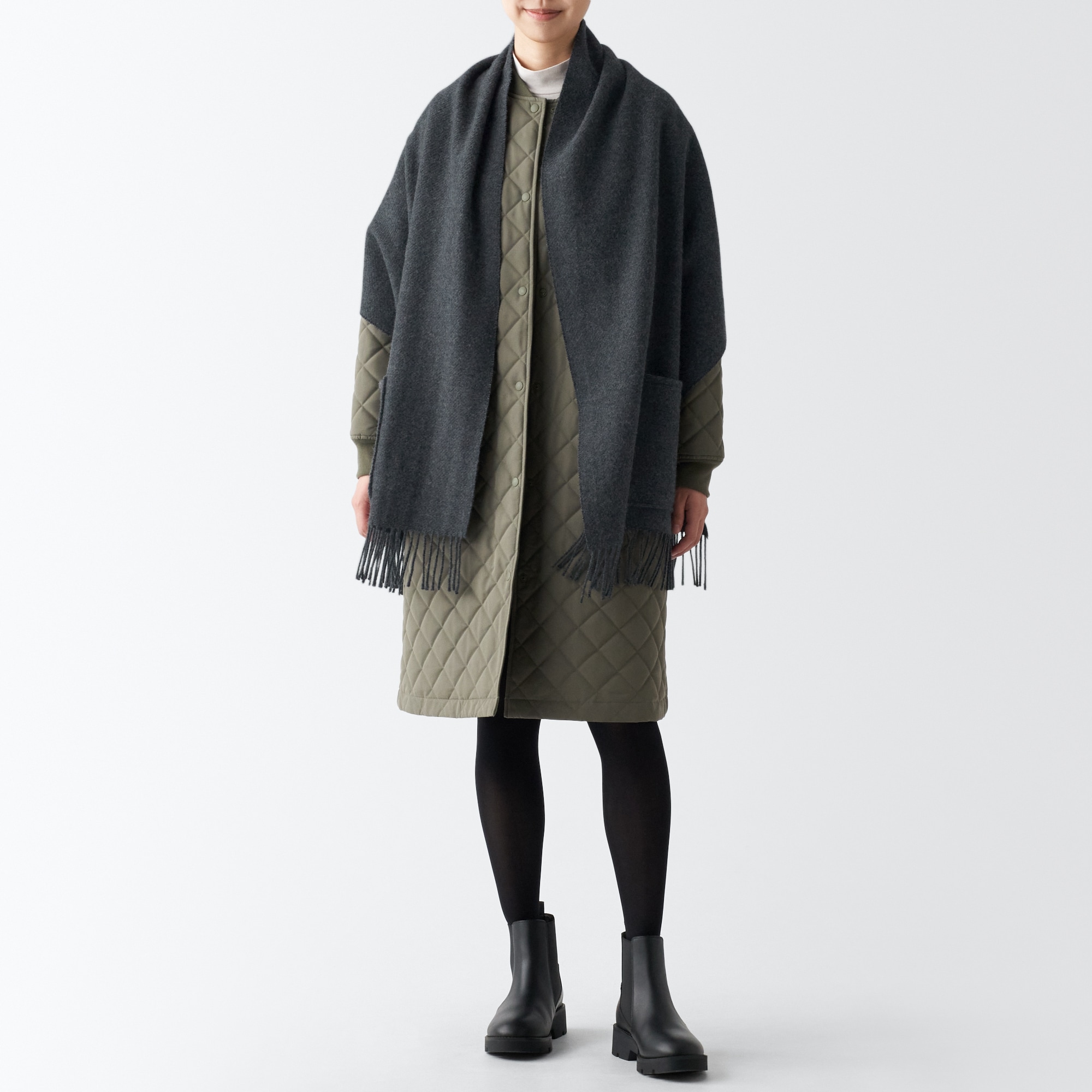 ウール　ポケット付き　ストール