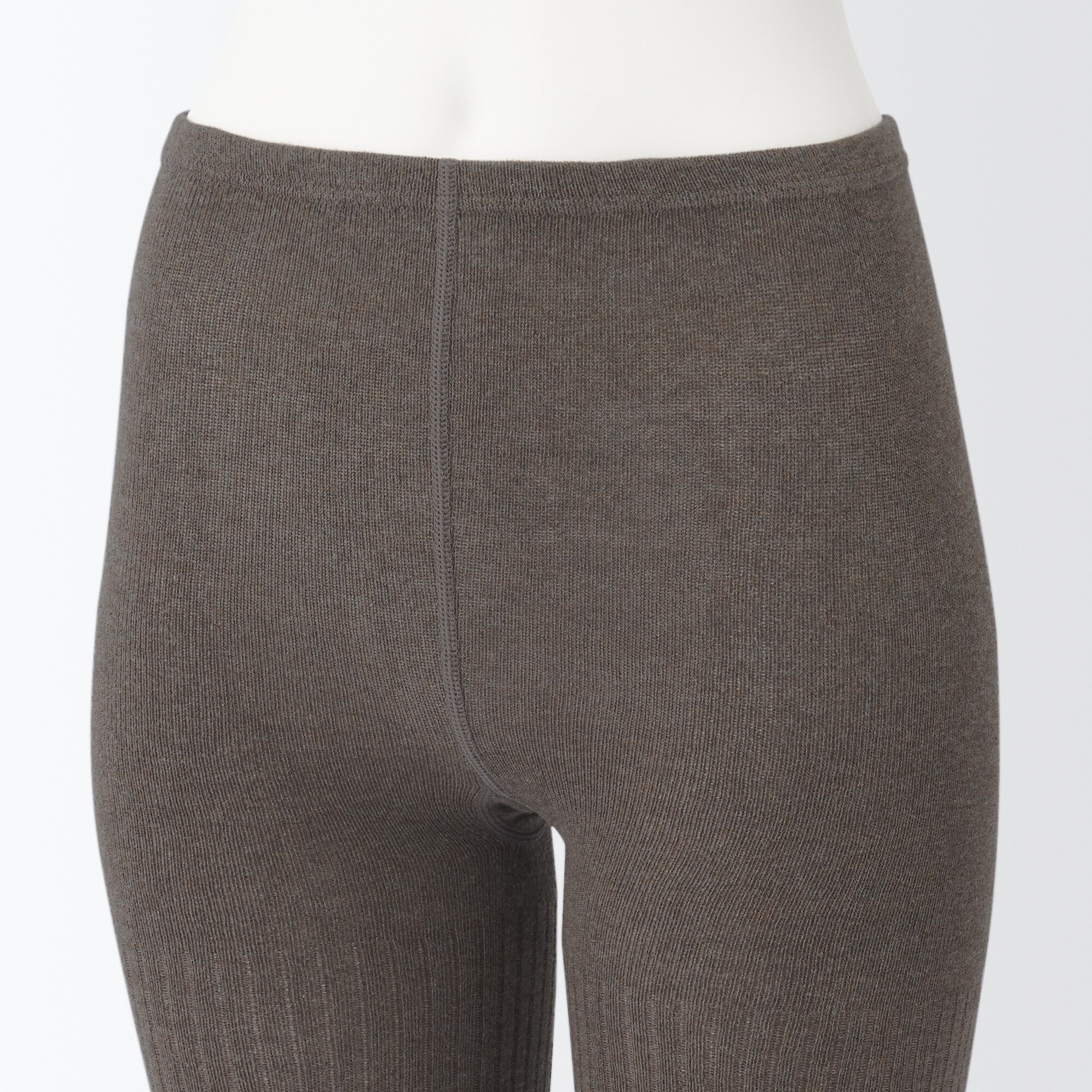 足なり直角　かかとに合う　リブ編みタイツ