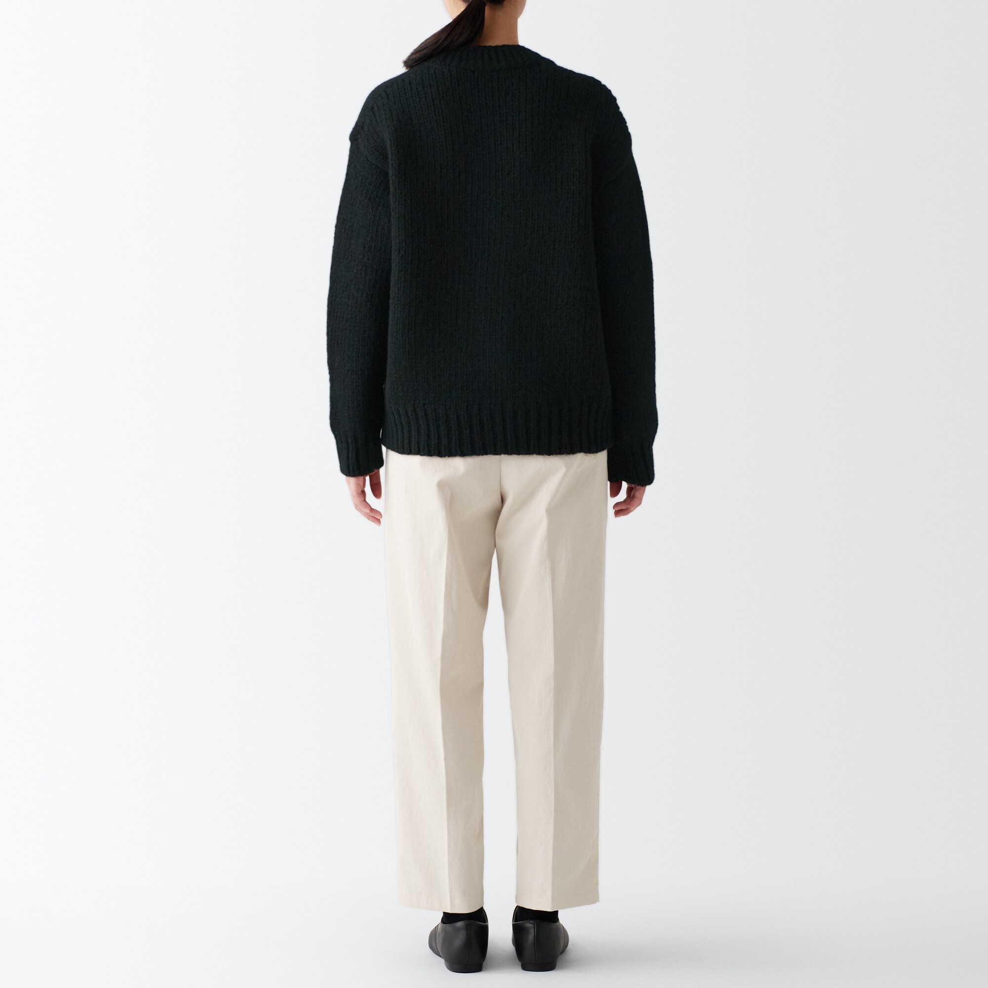 手編みニットカーディガン