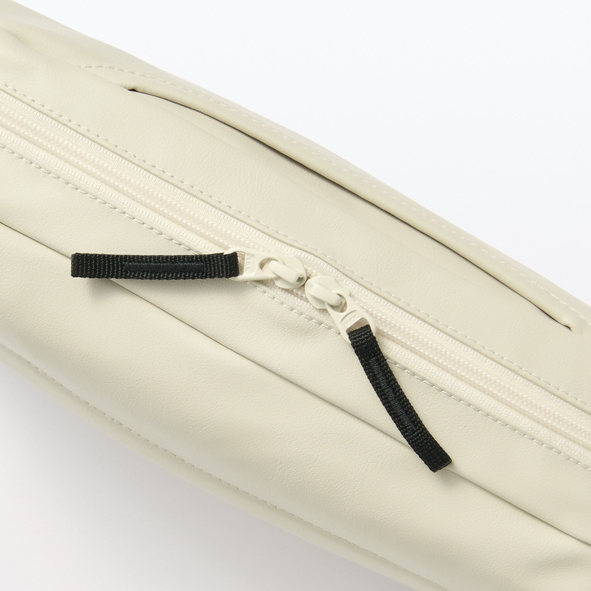 植物由来の原料を使った　ショルダーバッグ