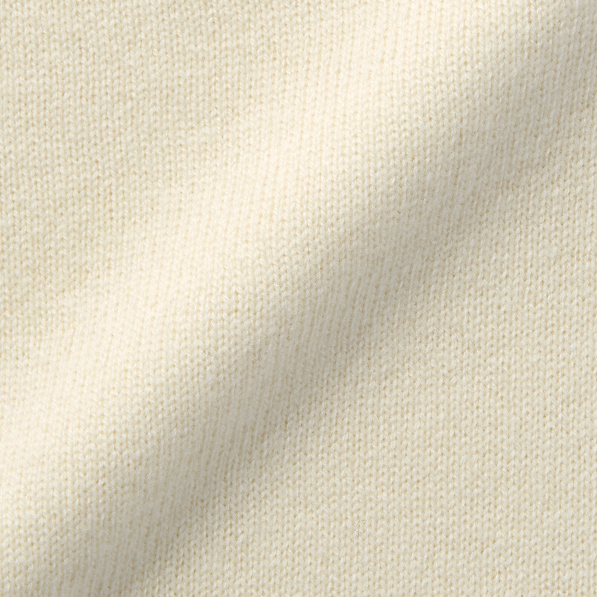 ウールミドルゲージＶネックカーディガン