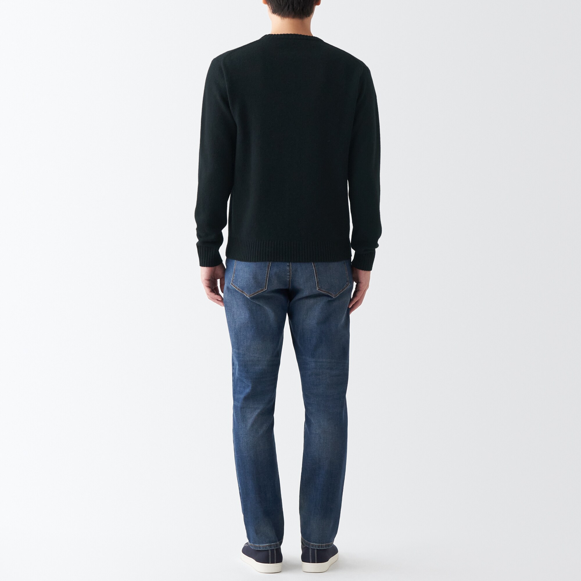 洗えるウールミドルゲージクルーネックセーター